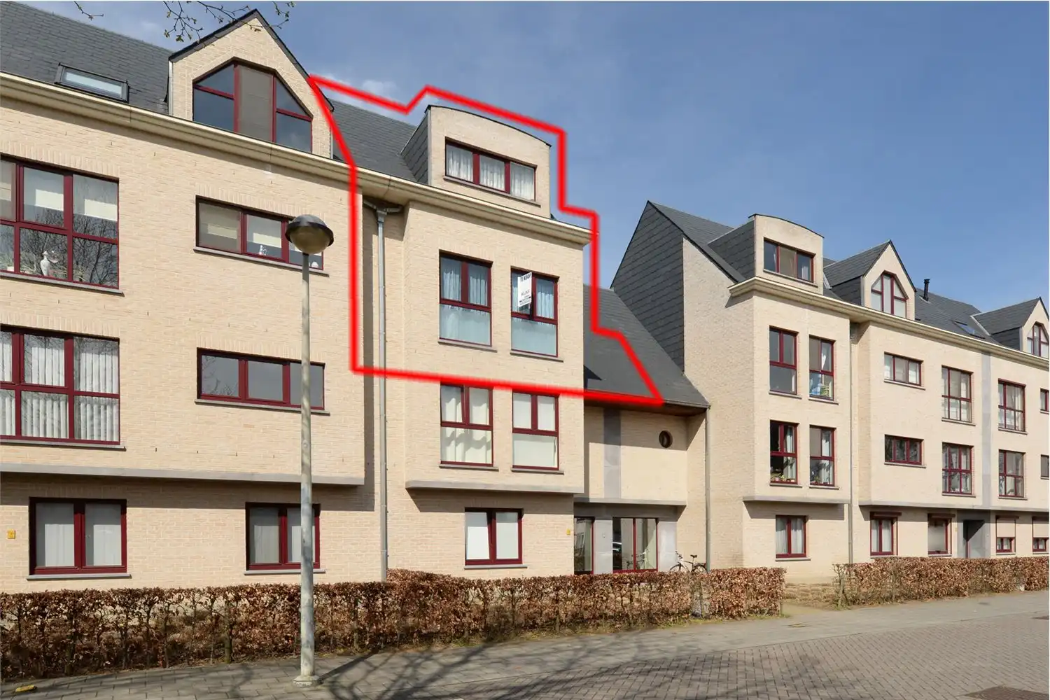 Duplex-a^ppartement, 3 slaapkamers, 2 terrassen, garage, lift. foto 4
