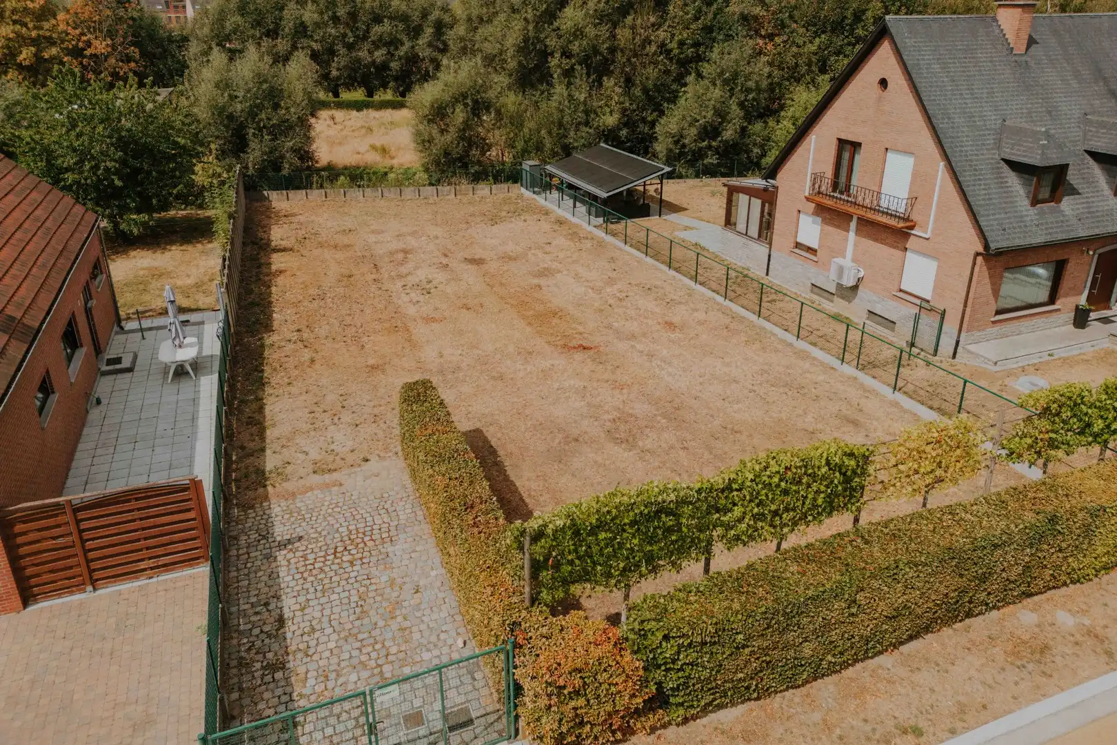 Rustig gelegen bouwgrond van 700m² in goedgekeurde verkaveling foto 4
