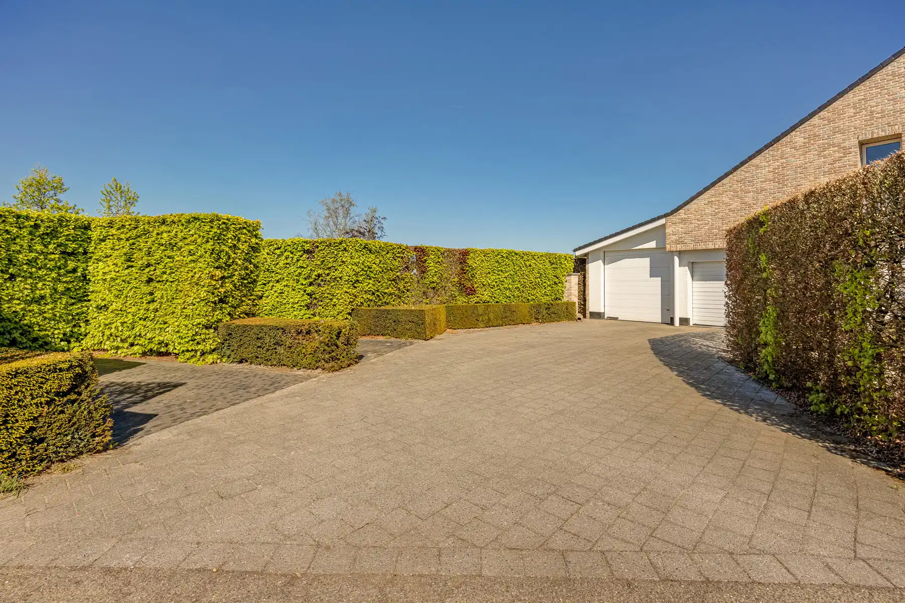 Riante, vrijstaande villa met 4 slaapkamers, zwembad en bijgebouw op een perceel van 2.680m². foto 32