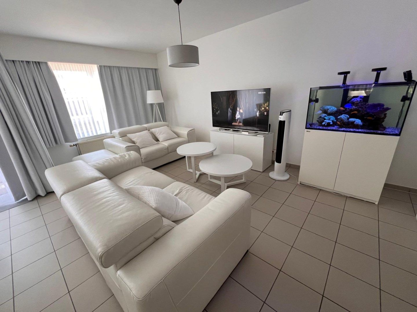 Centraal gelegen appartement met 2 slaapkamers foto 2