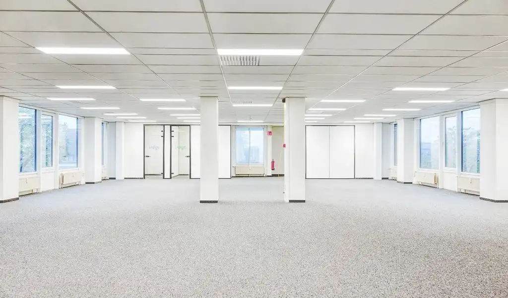 Burelen te huur in kantorencomplex Portalis aan E40 in Gent foto 6
