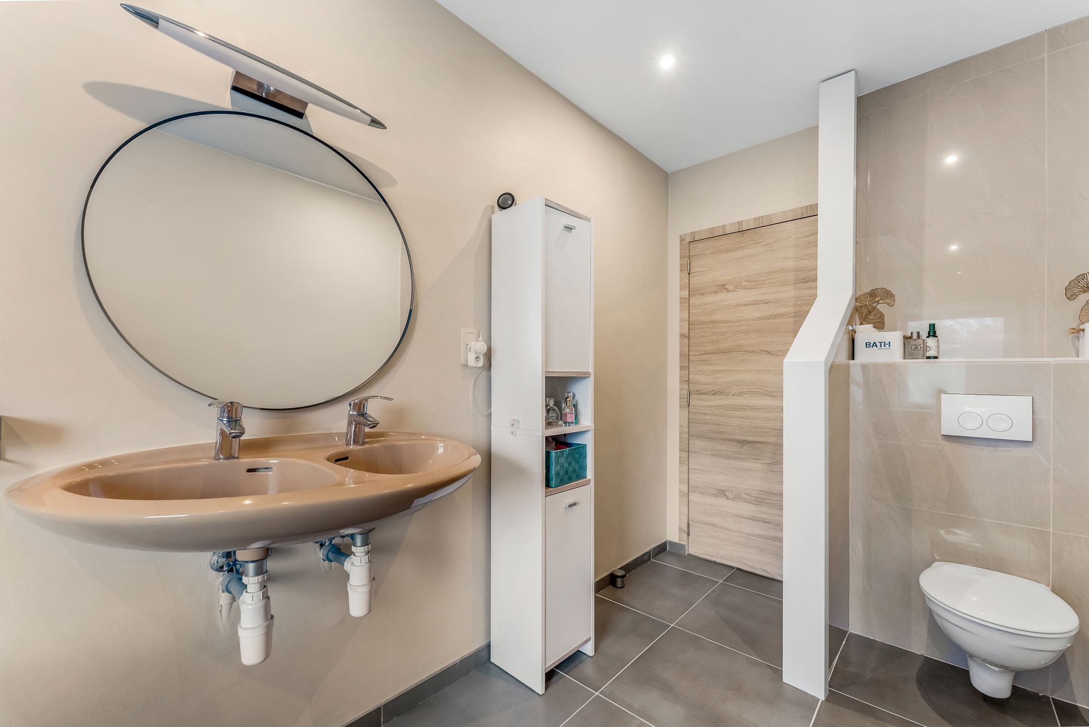 Instapklare woning met werkplaats te Vroenhoven foto 14