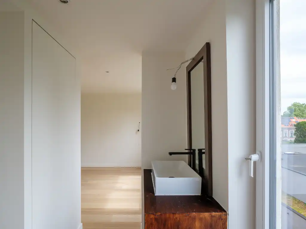 Lichtrijke studio nabij het centrum en Watersportbaan. foto 6