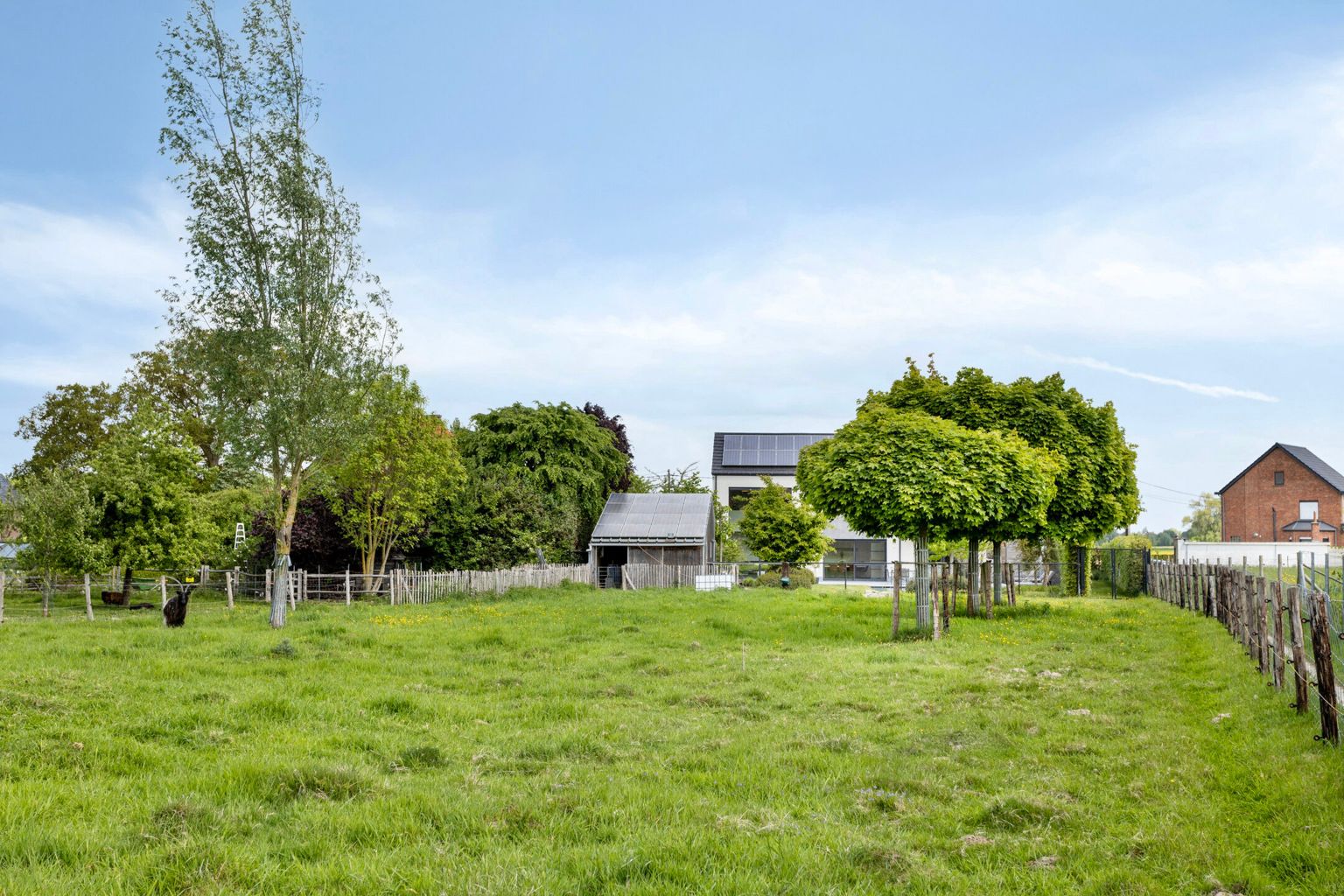 Mooie stijlvolle woning met tuin en achterliggend weiland foto 29