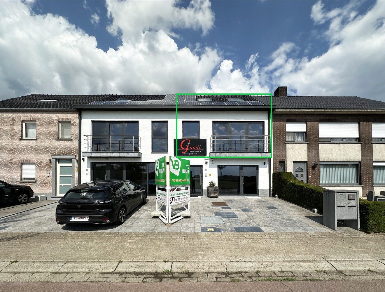 Recent duplexappartement met drie slaapkamers en ruim terras te Pulderbos! foto {{pictureIndex}}