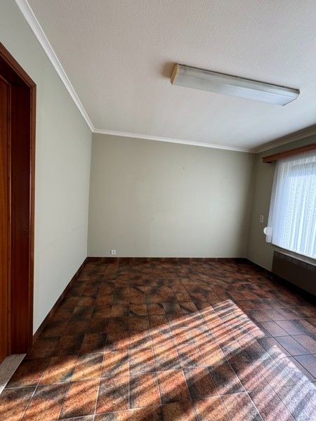 Vrijstaande woning met 5 slaapkamers. foto 47