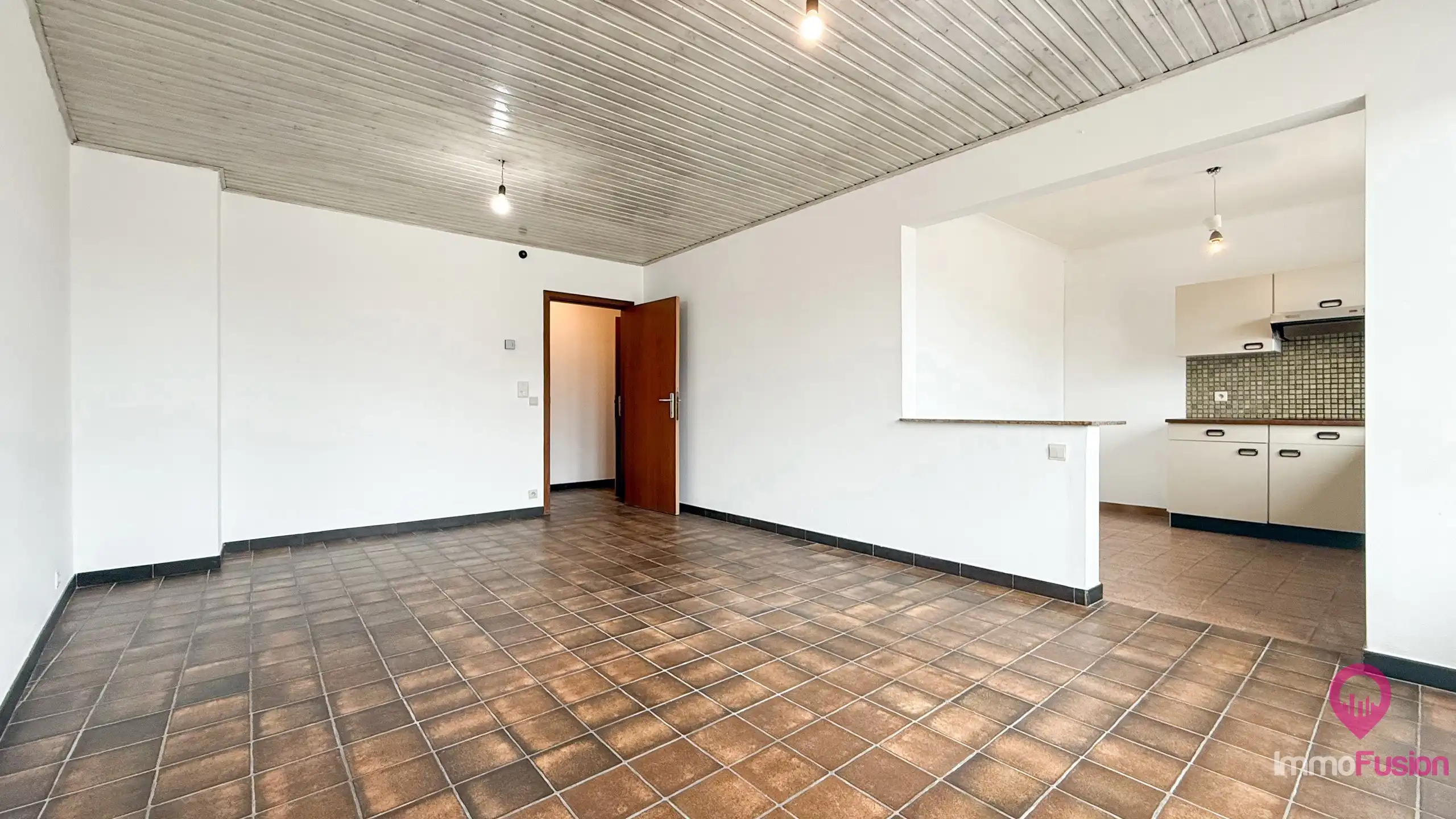 Ideaal gelegen 2-slaapkamerappartement met uitstekende bereikbaarheid! foto 8