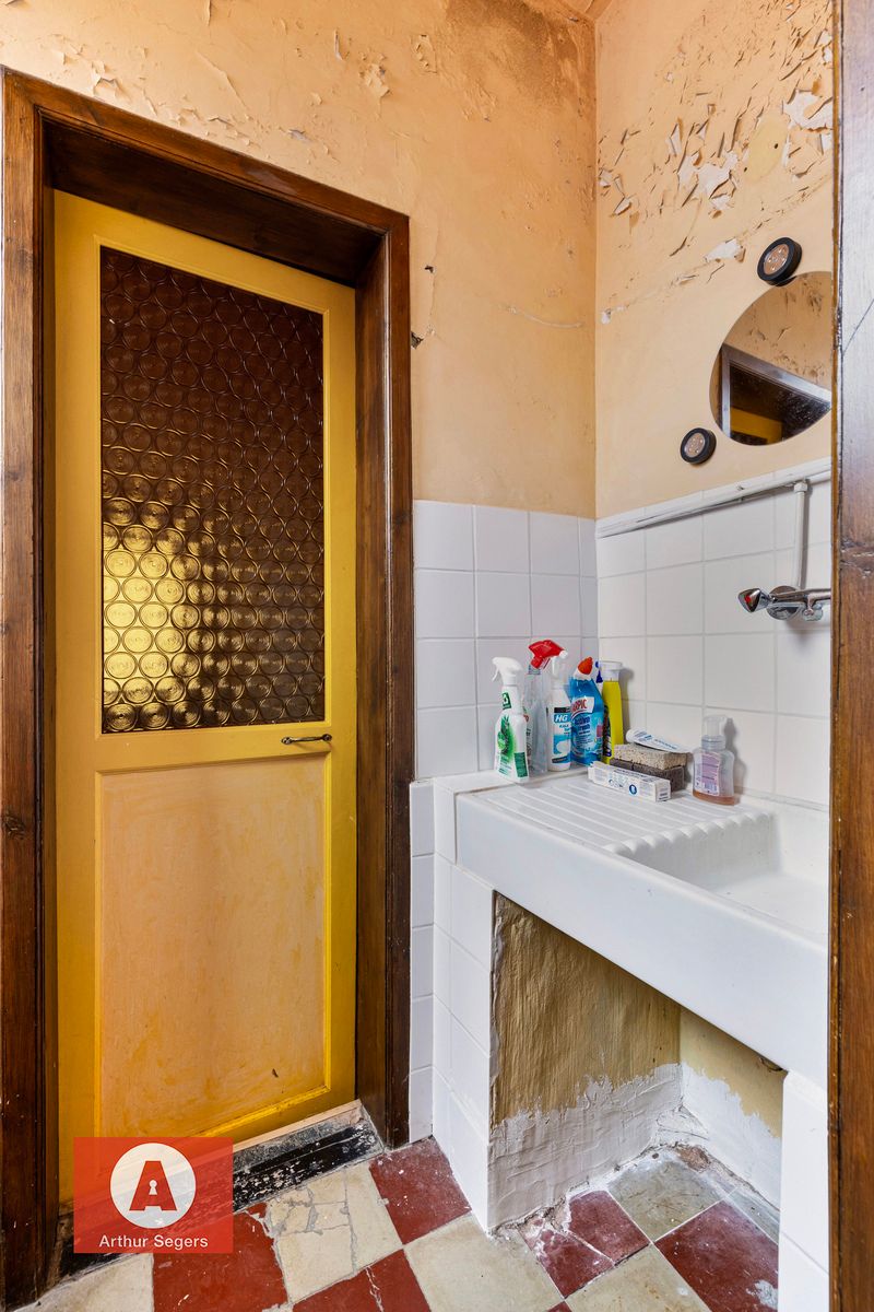 Te renoveren herenwoning in Mechelen foto 16
