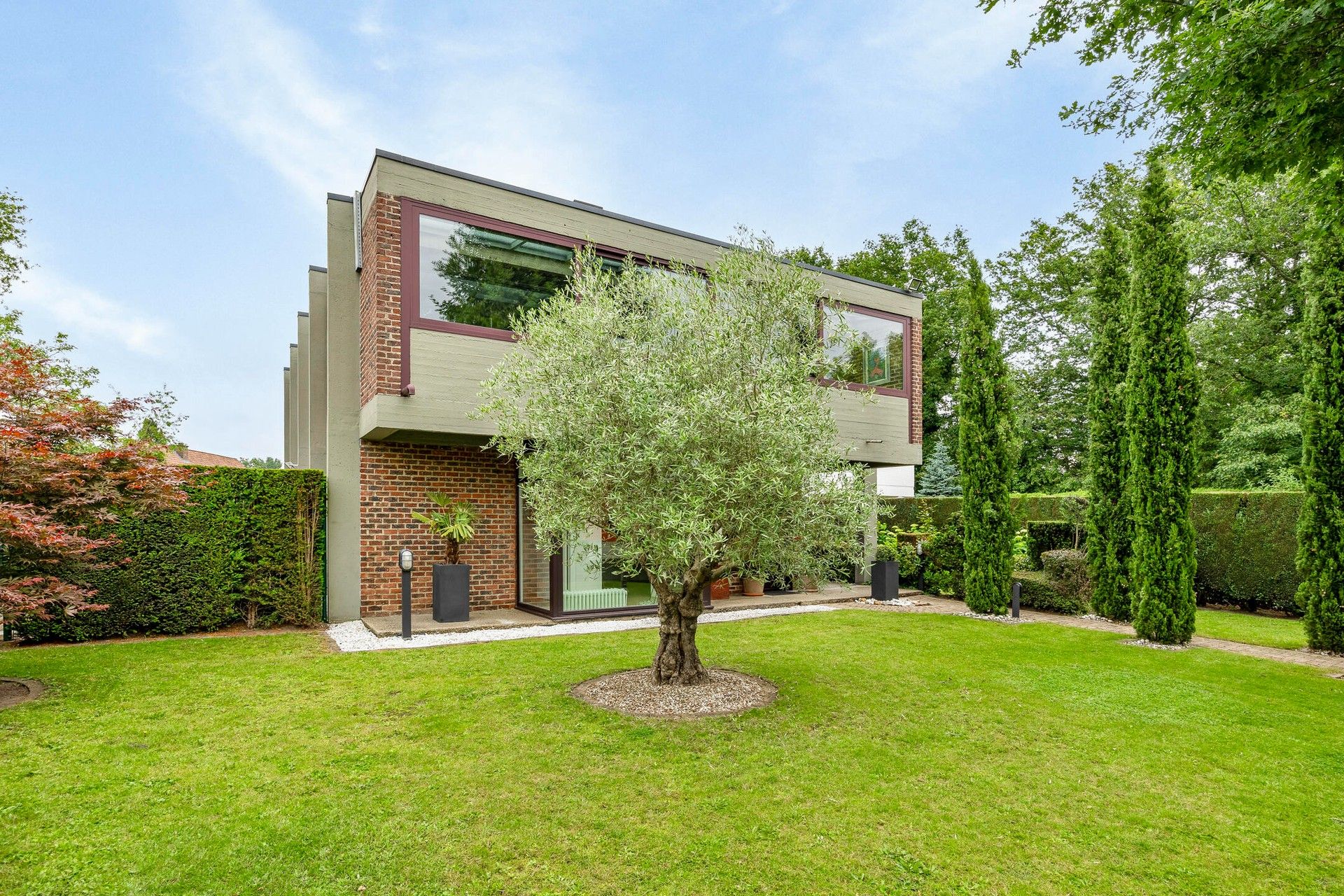 UNIEKE, TIJDLOZE ARCHITECTURALE VILLA MET KANTOOR-/ PRAKTIJKRUIMTE OP TOPLOCATIE IN HASSELT foto 37