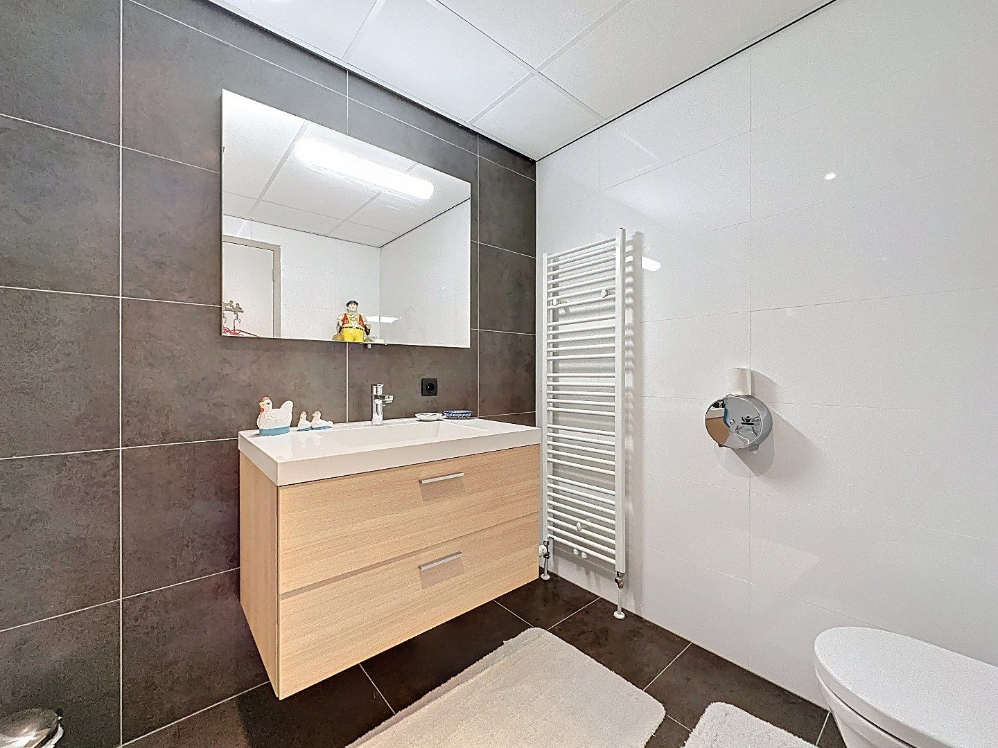 Uniek zicht op haven en zee! foto 23