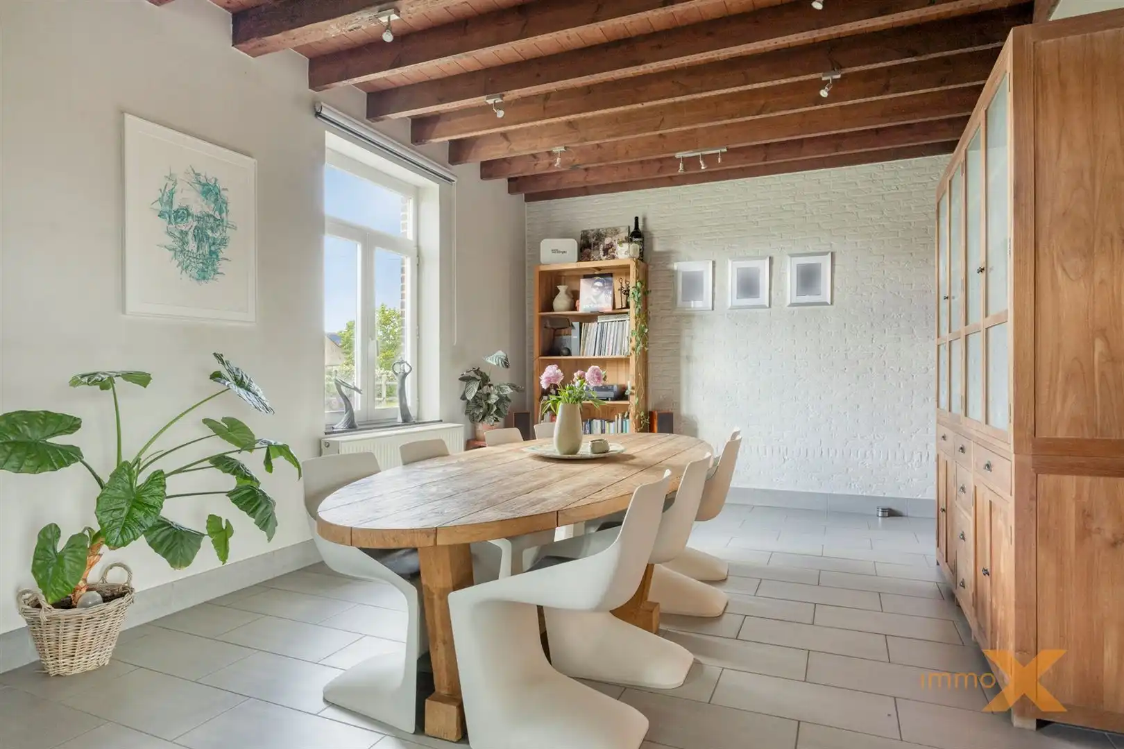 INSTAPKLARE HOEVEWONING MET STALLINGEN EN WEIDEN foto 4