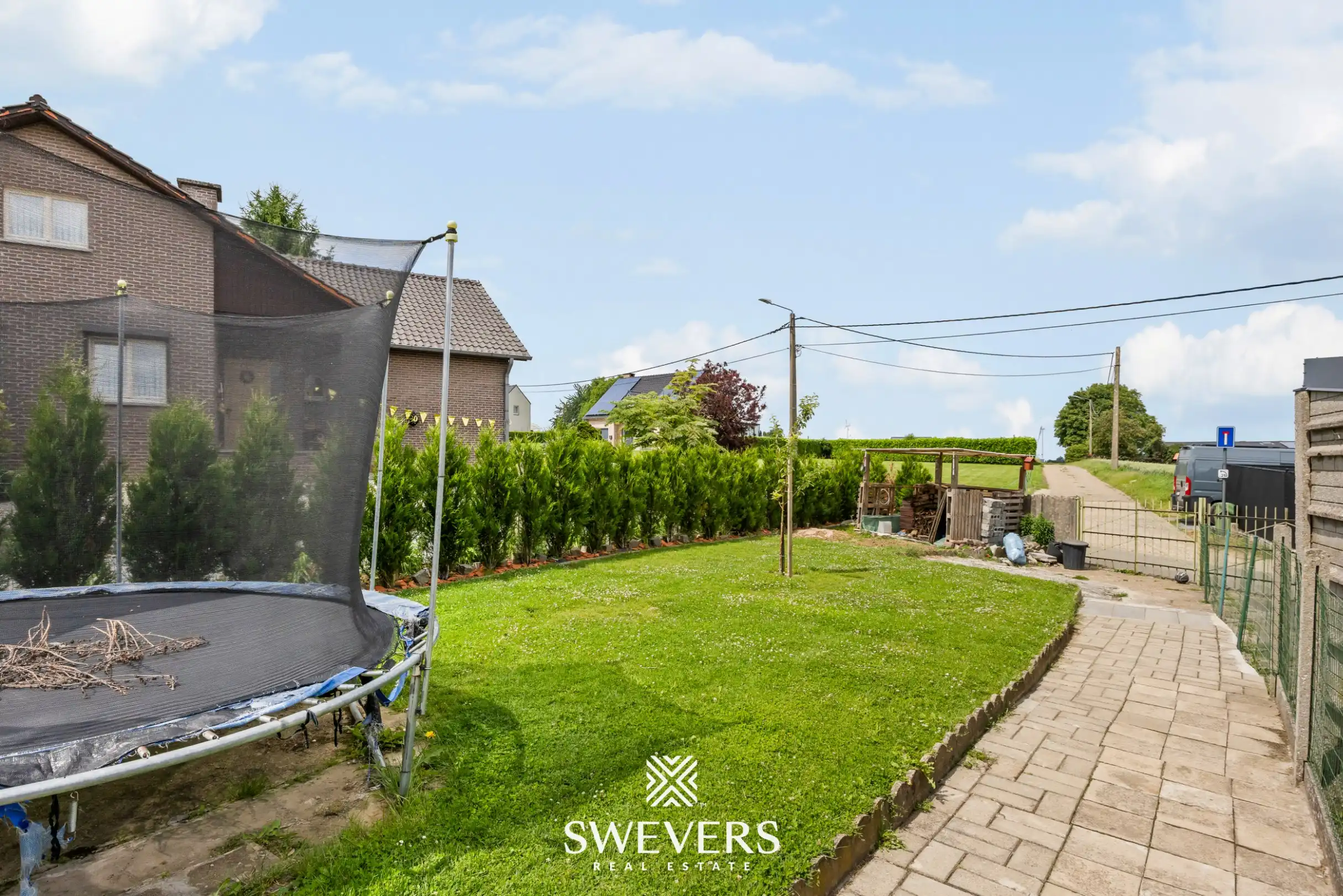 Gezinswoning met 3 slpk, tuin en ruime zolder foto 26