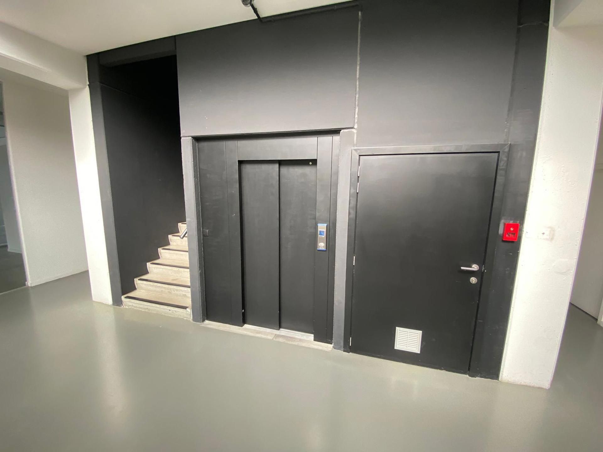 Kantoor/Showroomruimtes te huur Kruibeke foto 12