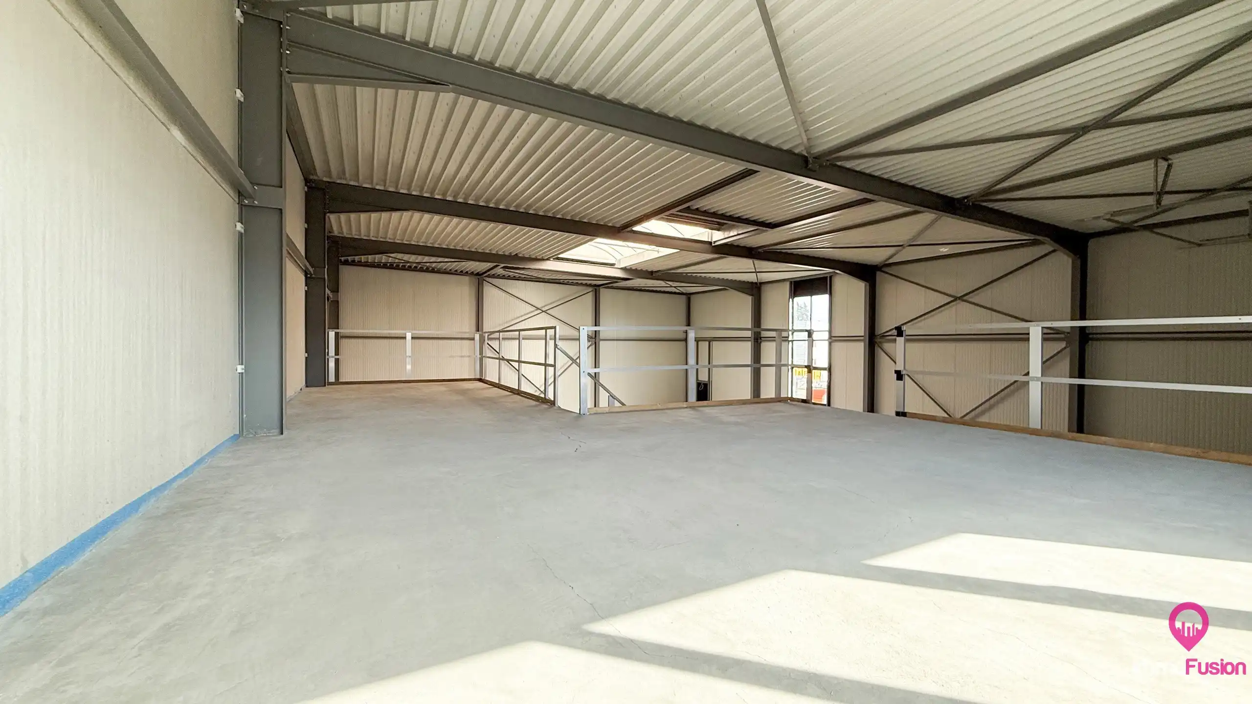 Recente, instapklare magazijnruimte van 440 m² te Houthalen! foto 24