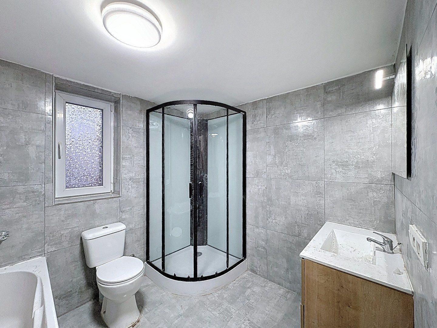 Instapklare gerenoveerde woning op toplocatie in Tienen foto 10