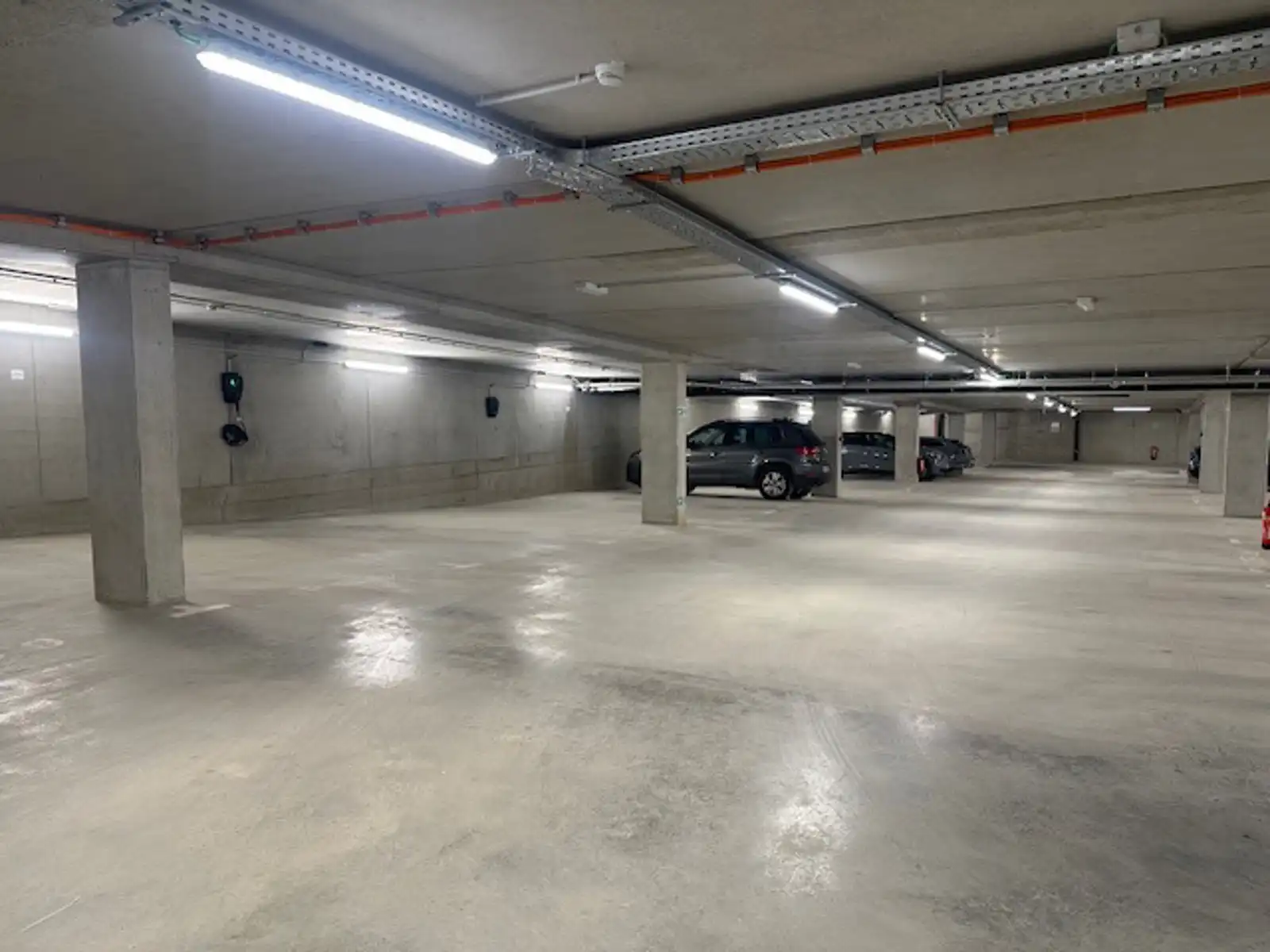 Parkeerplaats te huur foto 3
