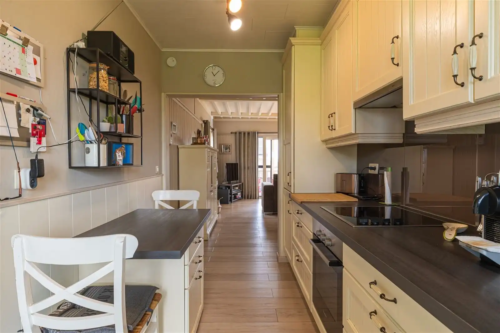 Knusse bungalow met 3 kamers en zuidgerichte tuin op 9are05 foto 11