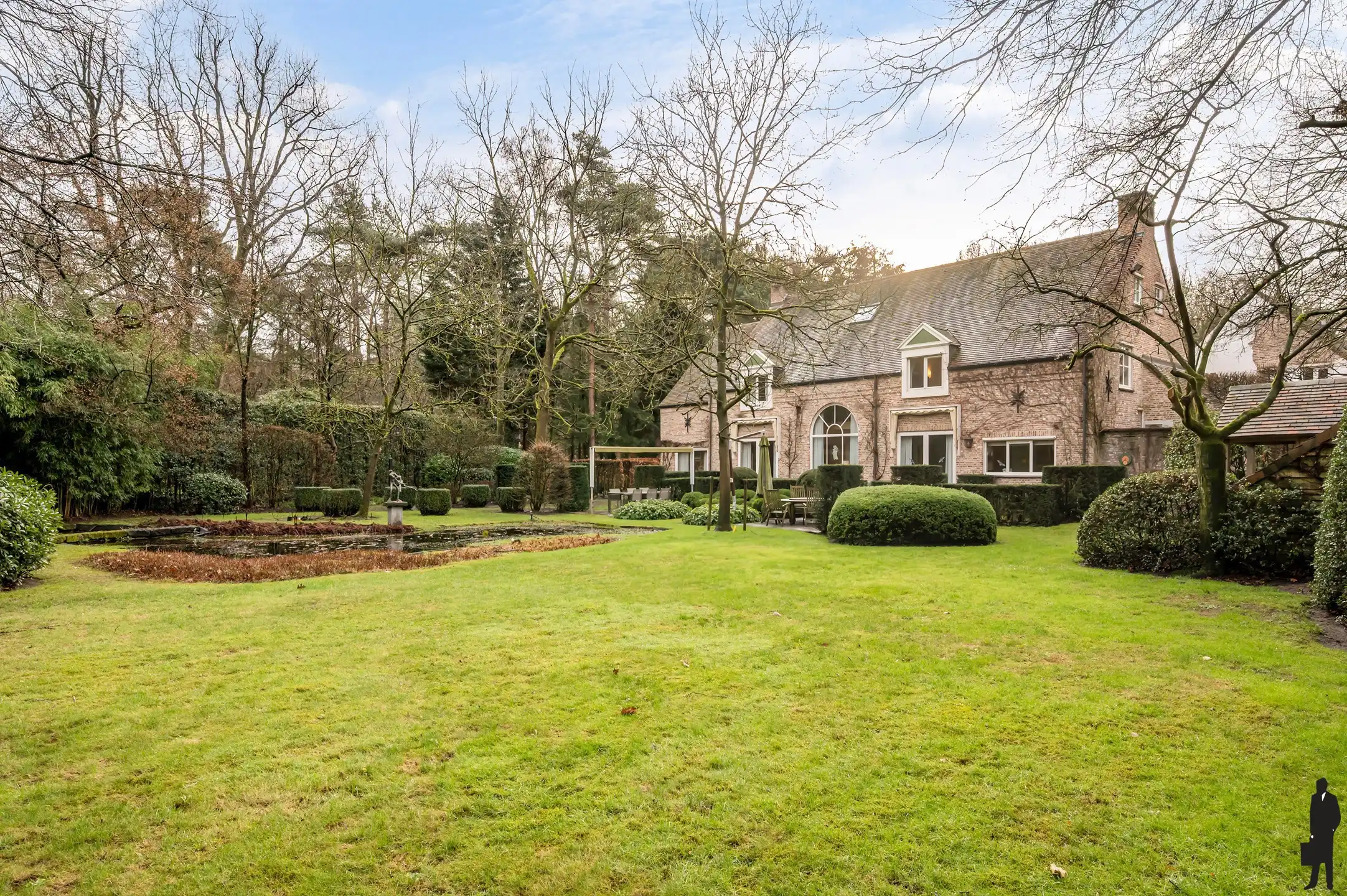 Op absolute toplocatie gelegen villa! foto 26