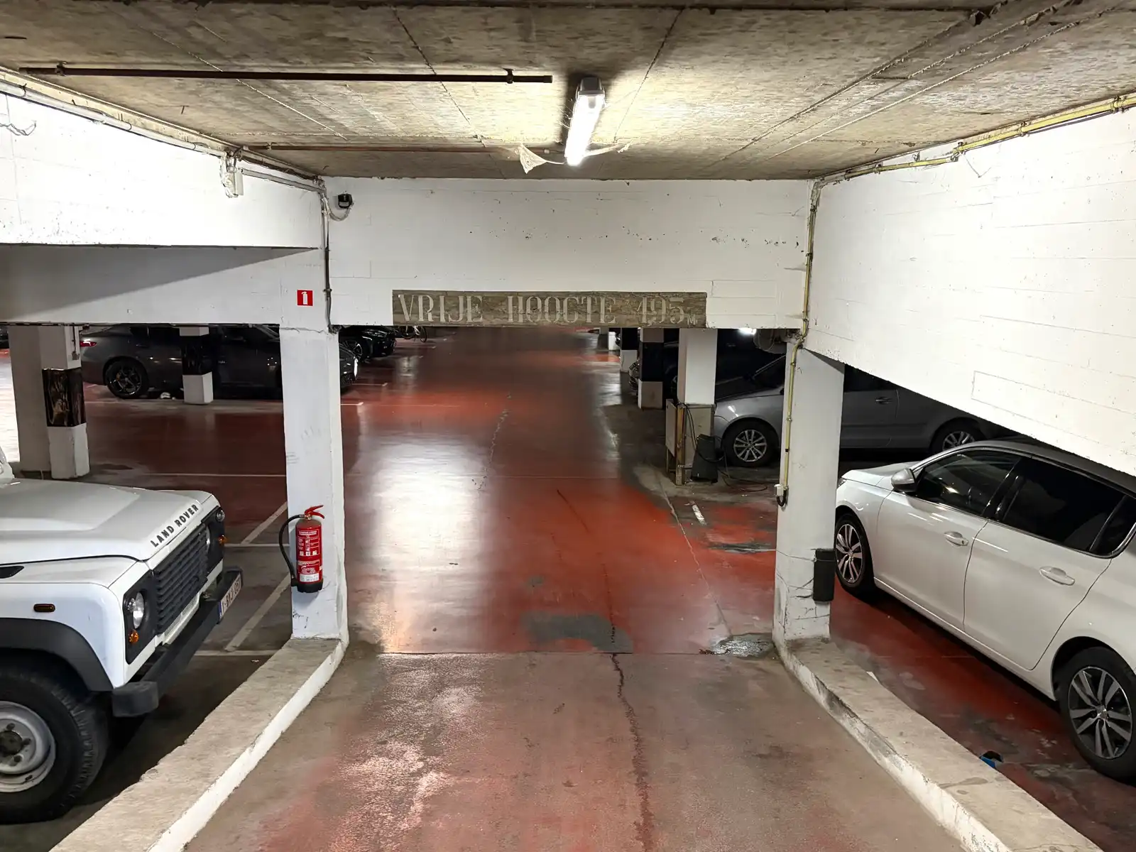Parkeerplaats te koop foto 4