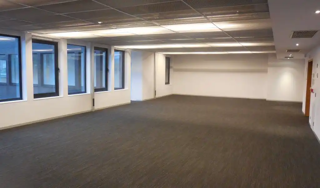 Trendy kantoor te huur in Starbuilding te Antwerpen foto 10