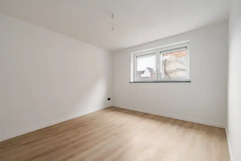 Nieuwbouw APP 1e verdiep  - 2 slpkmrs + bureel/handelsruimte gelijkvloers! foto 7