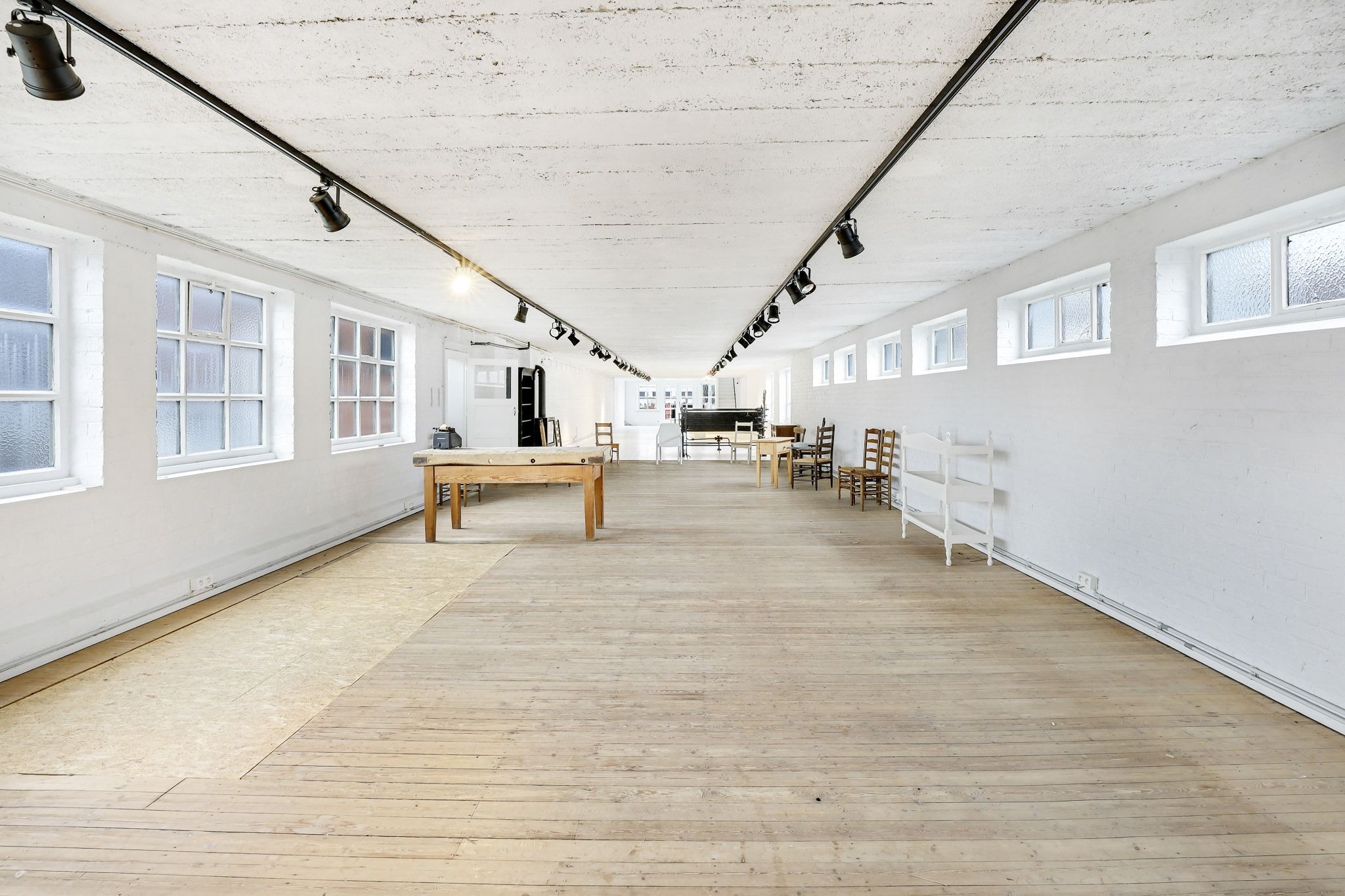 ** IN OPTIE ** LOFTVIBES 750 M2 LEO DE BETHUNELAAN.  foto {{pictureIndex}}