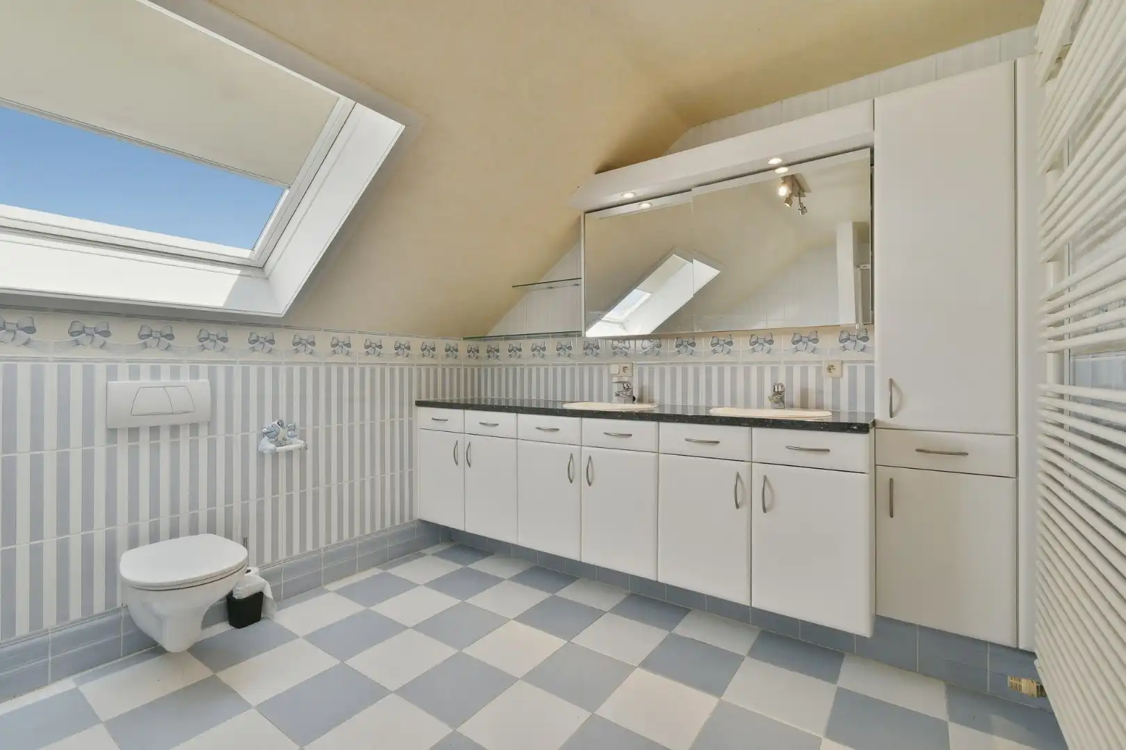 Ruime alleenstaande woning te huur in landelijk Ichtegem foto 14