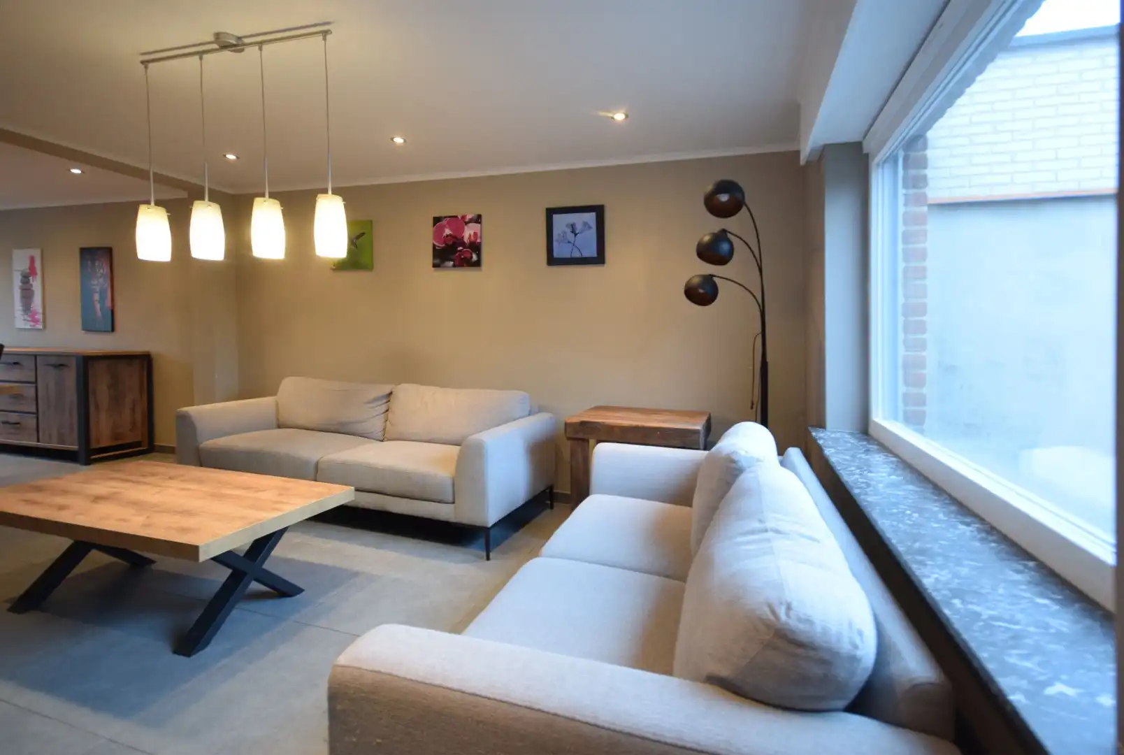 Instapklare gezinswoning met drie slaapkamers en tuin foto 3