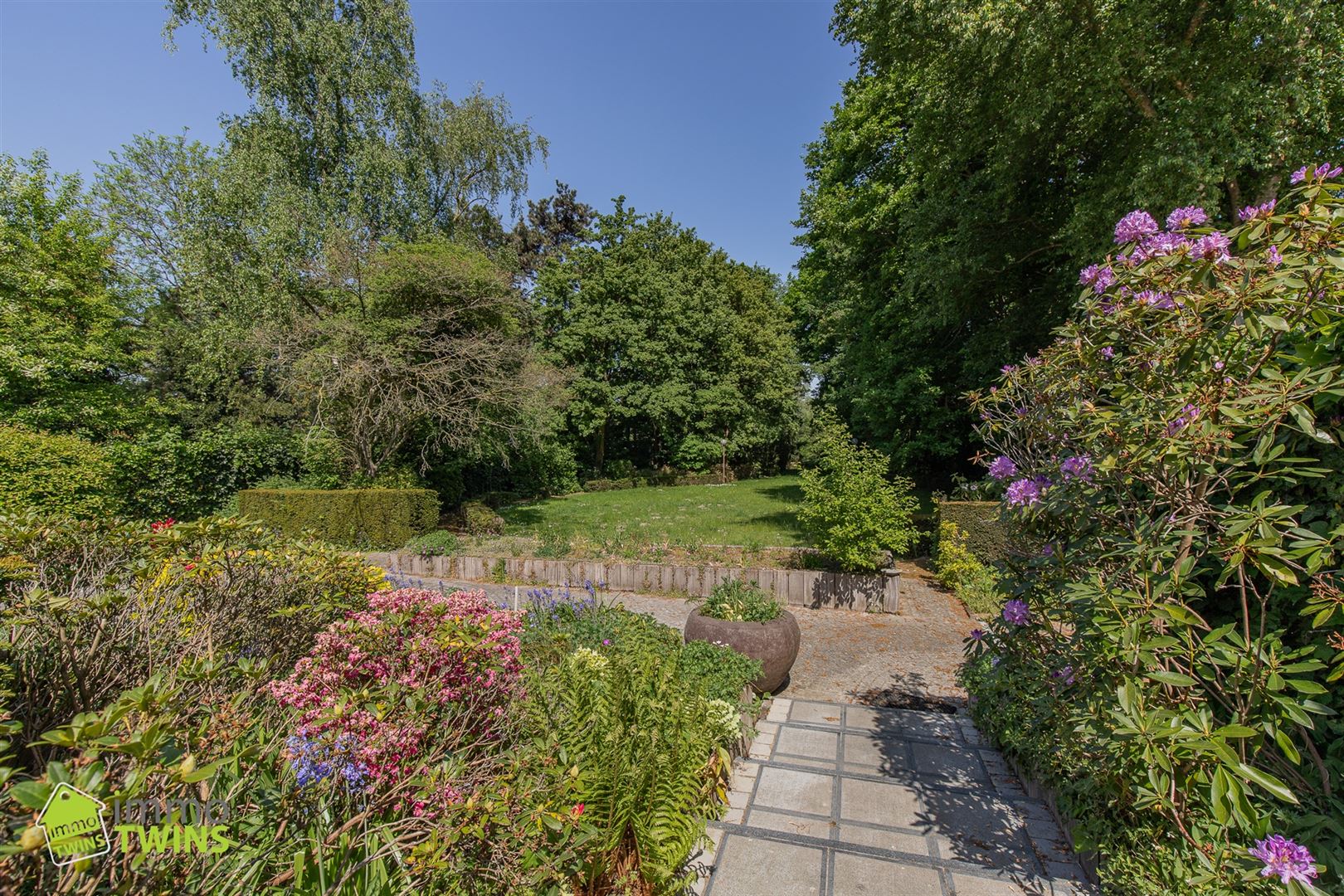 Te koop – Unieke eigendom met commerciële ligging op 4.143 m² te Dendermonde. foto 14