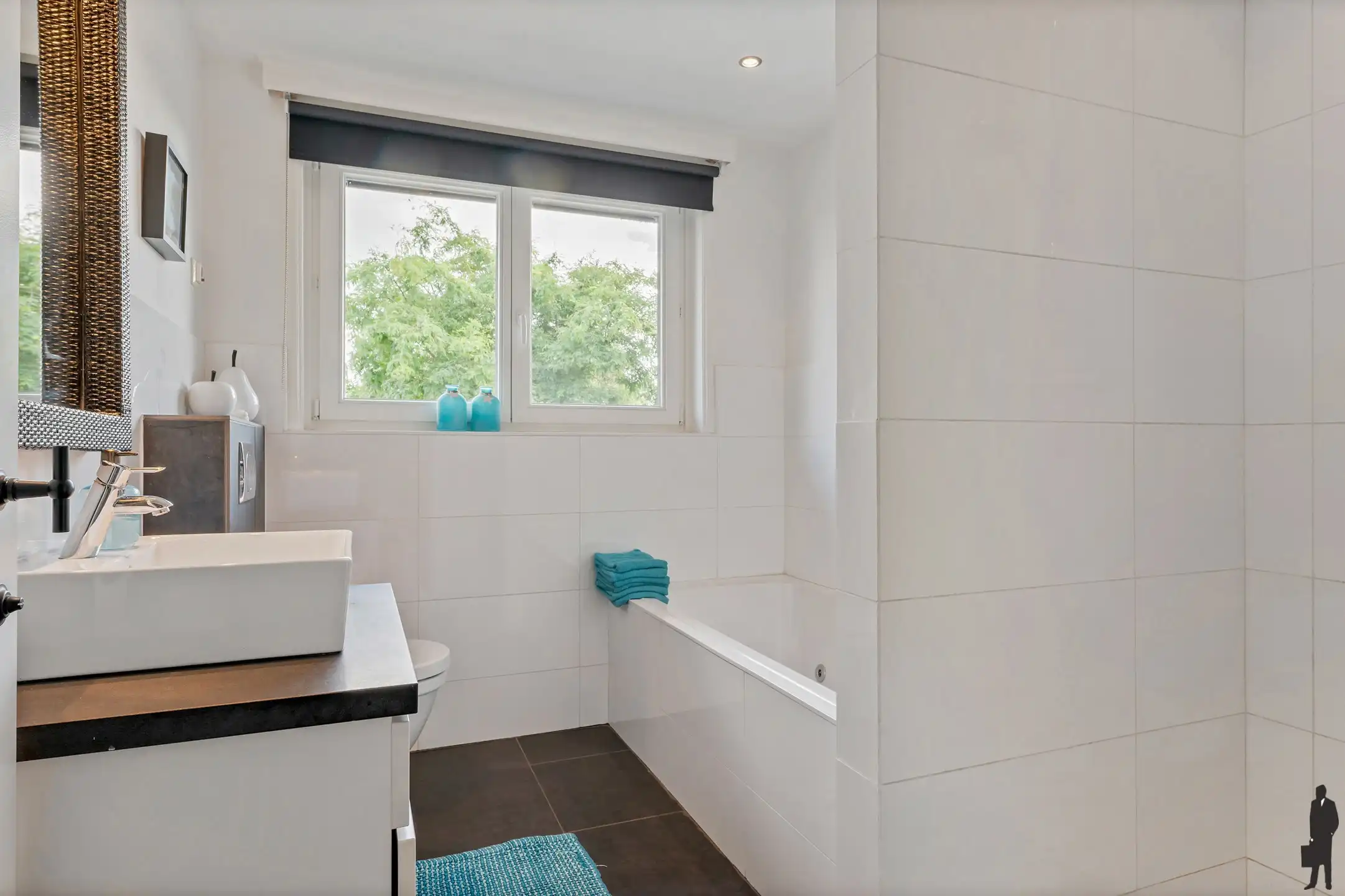 NIEUWE VOORWAARDEN! Tijdloze, vrijstaande woning met 4 slpk. gelegen in het centrum van Wortel - Hoogstraten. foto 9