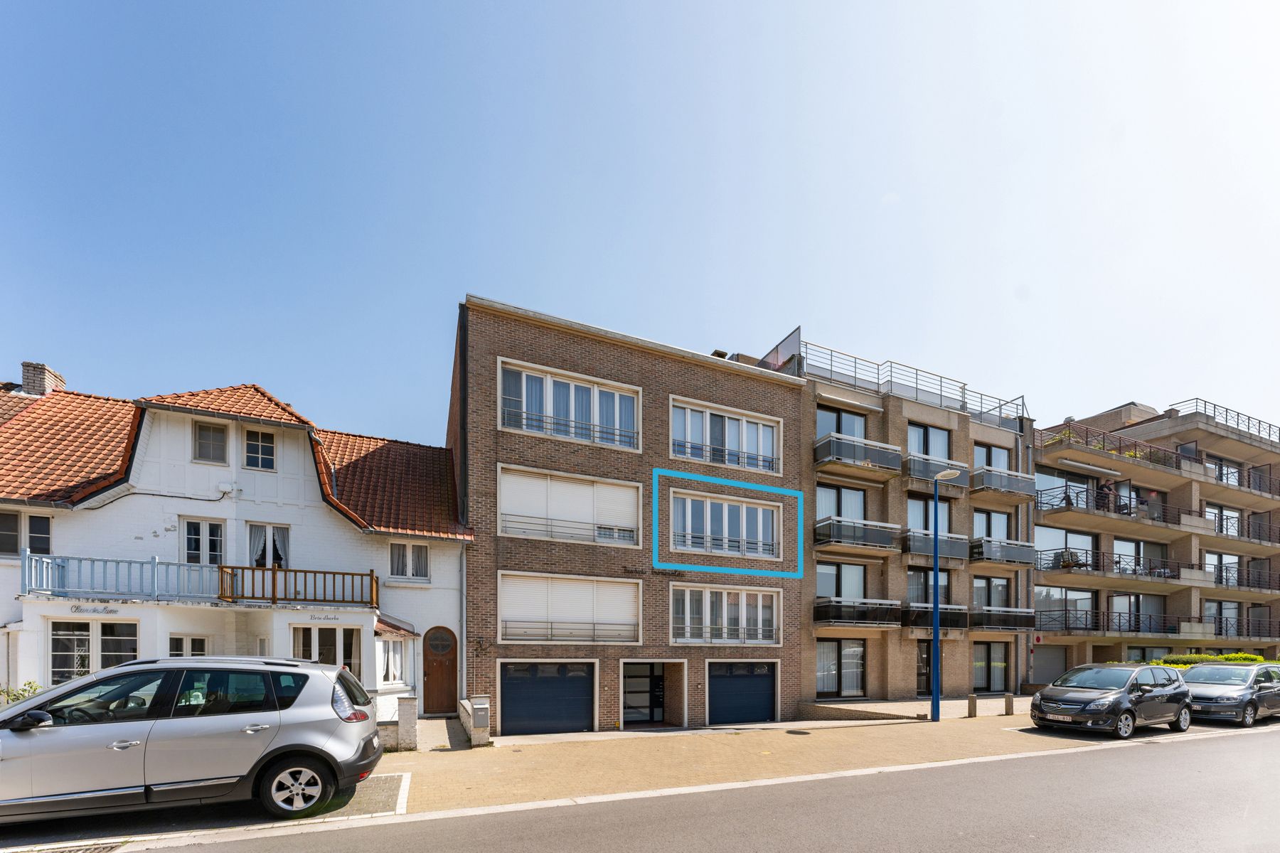 Prachtig vernieuwd appartement vlakbij centrum en strand foto 12