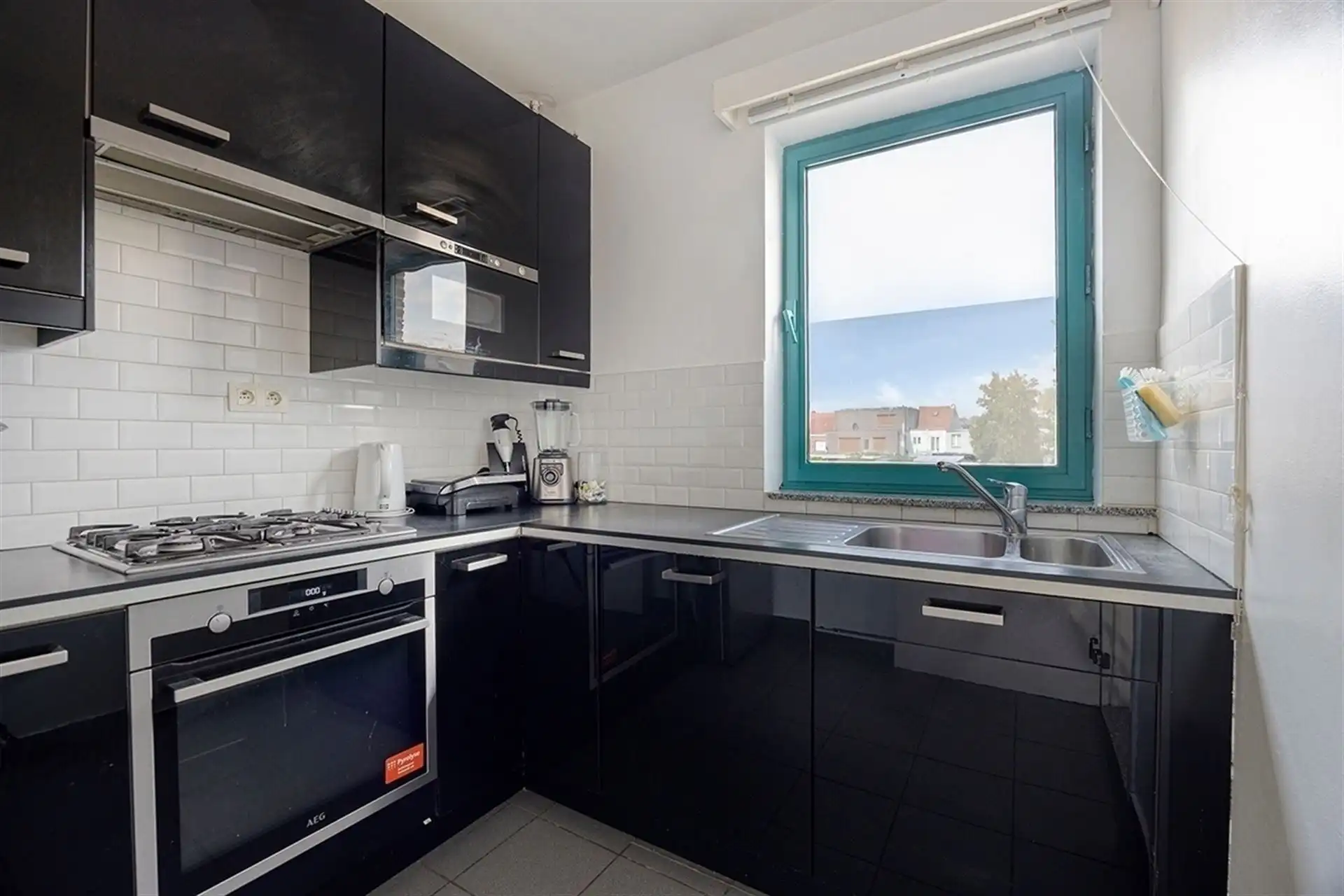 Ruime en instapklare woning met stadstuin en garage! foto 6