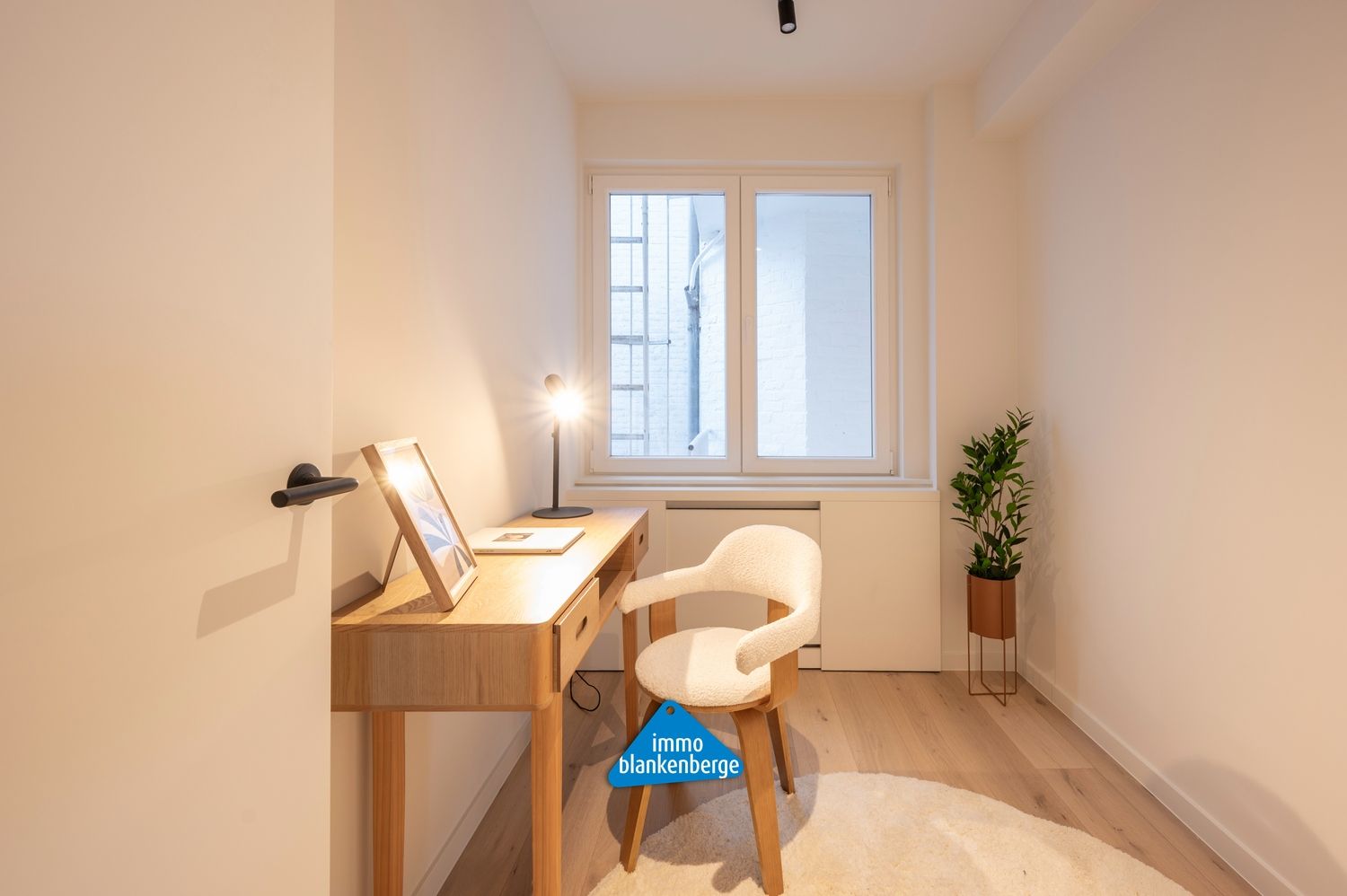 Luxeus appartement met 3 slaapkamers op de Zeedijk in Blankenberge met adembenemend zeezicht foto 24