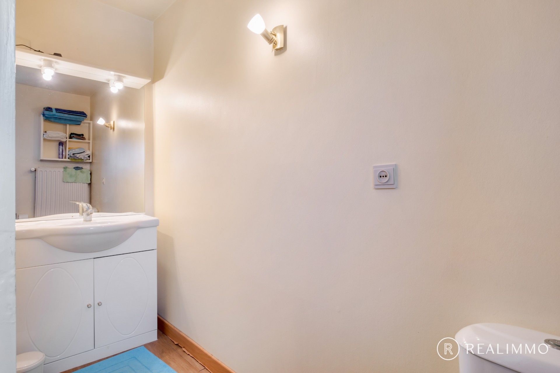 Instapklaar verhuurd appartement met 2 slaapkamers en autostaanplaats foto 8