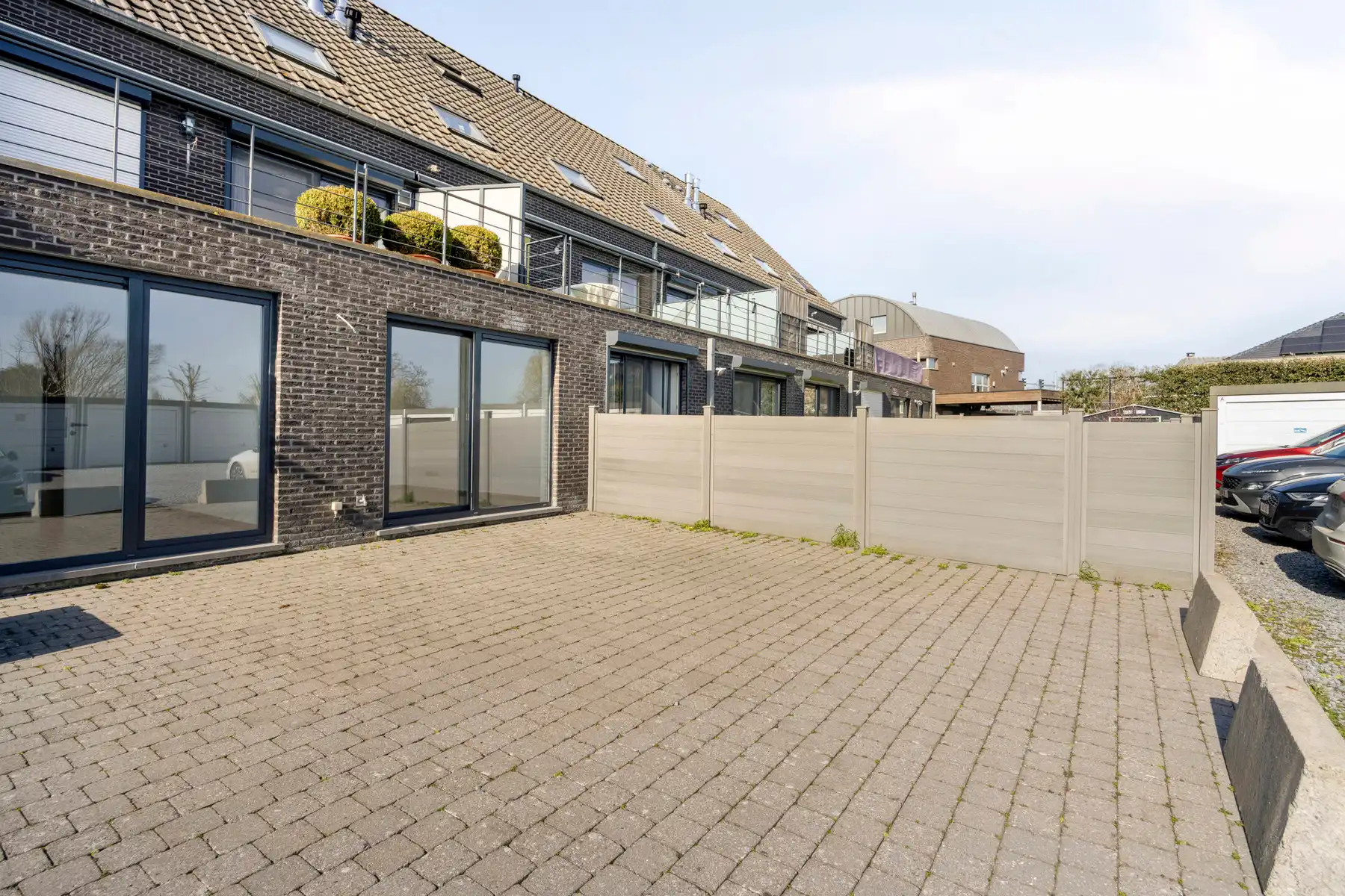 Gelijkvloers appartement - 2 slaapkamers - incl. 2 garages foto 12