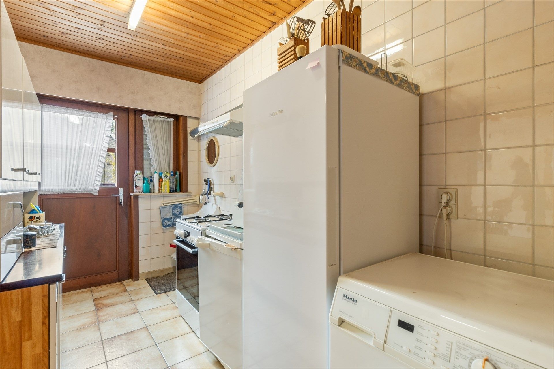 Halfopen bebouwing op zeer centrale ligging. foto 11