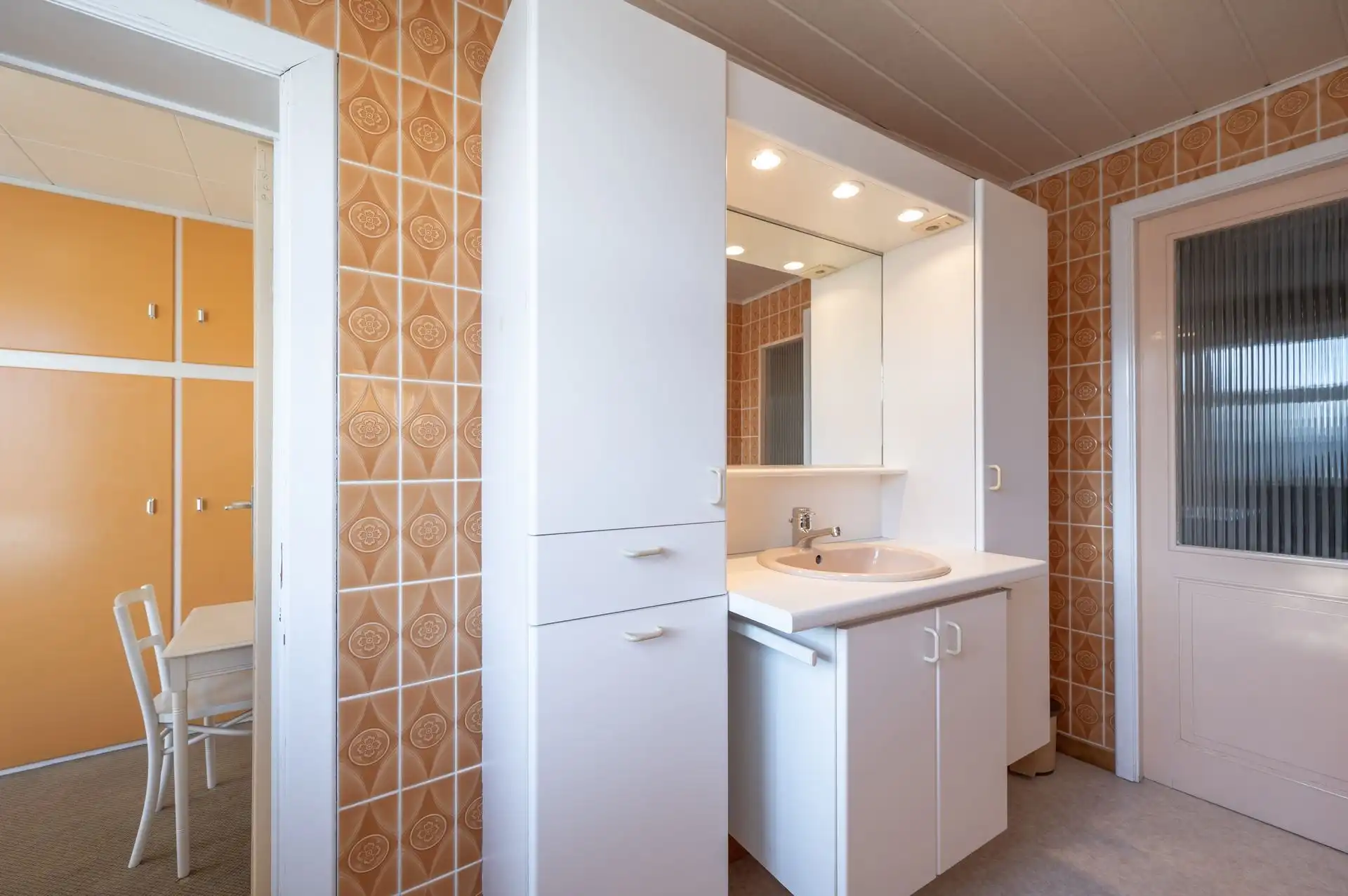 Grote gezinswoning met tuin en 7 slaapkamers nabij centrum en zee foto 24
