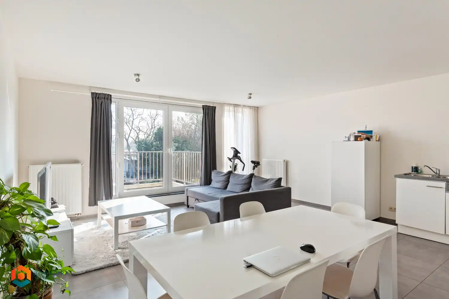 Prachtig app. met 2 slpkrs en terras foto 7