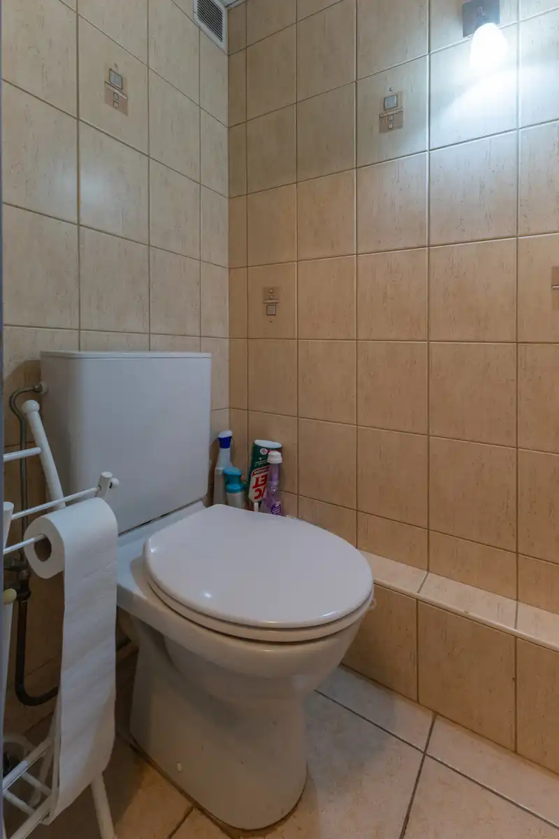 Goed gelegen appartement met twee slaapkamers foto 16