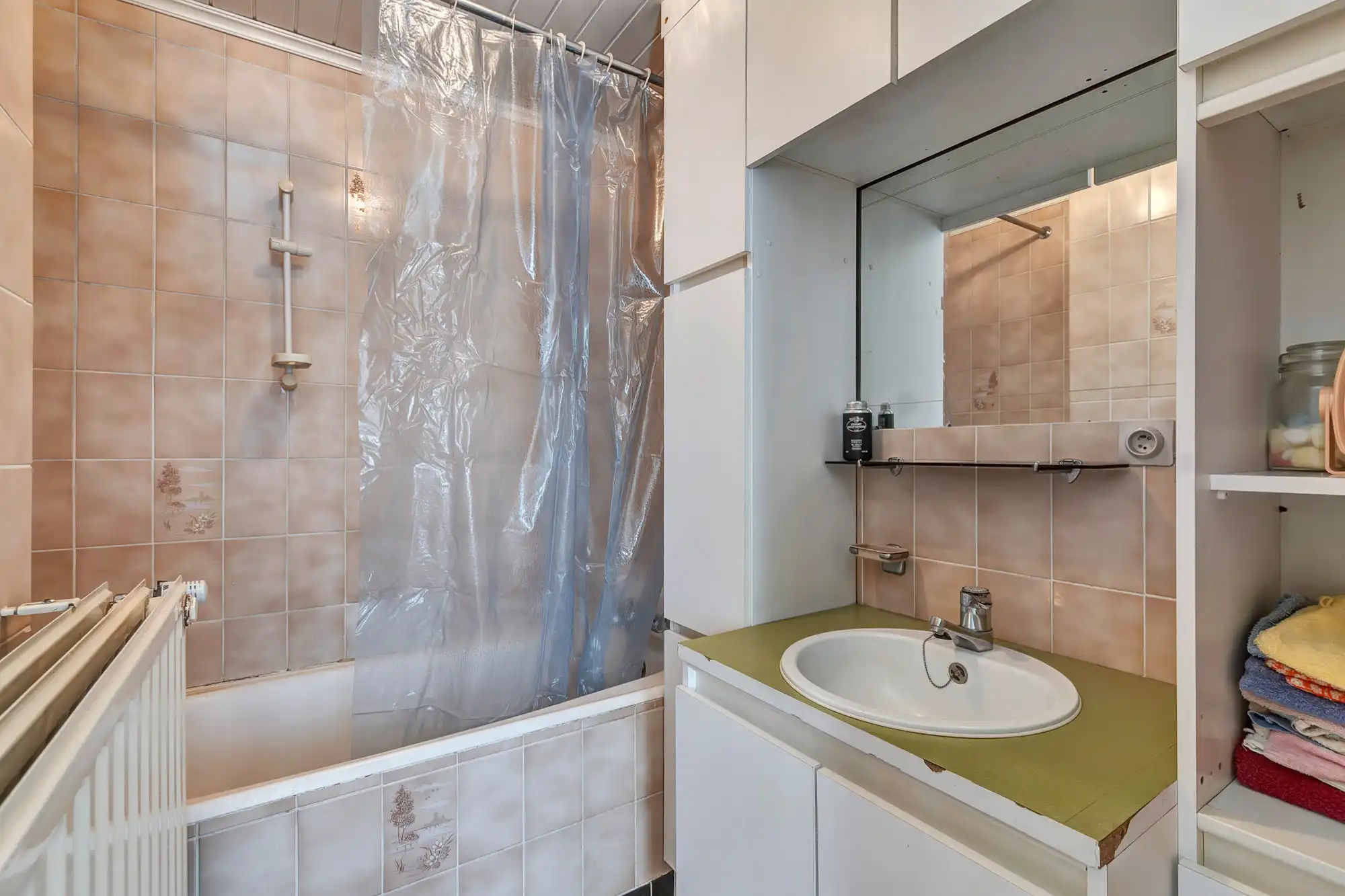 Te renoveren halfopen woning met garage en grote tuin foto 11