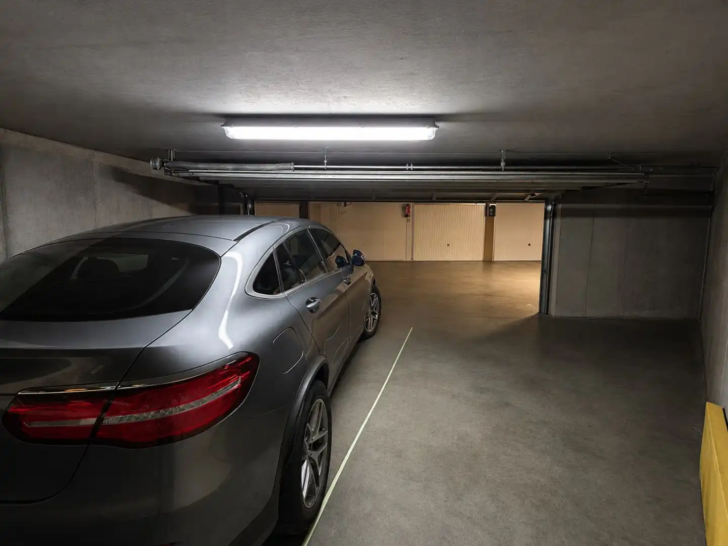 Dubbele garagebox - ondergrond, ruim en vlot bereikbaar foto 9