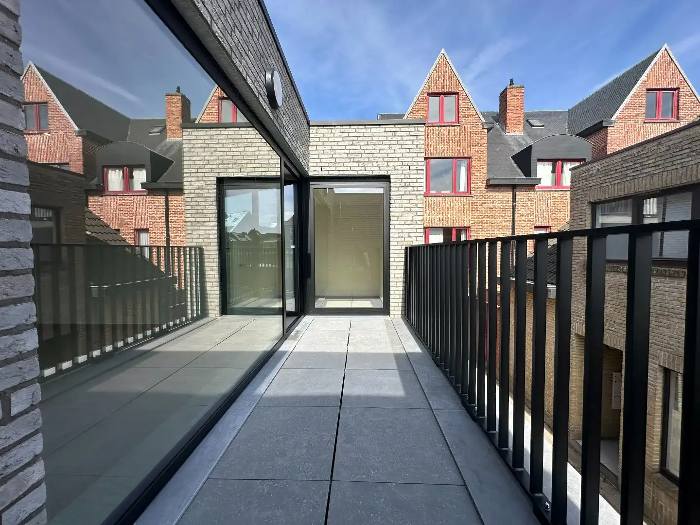 Instapklaar 1-slaapkamer appartement met mooi zonneterras, Torhout foto 15