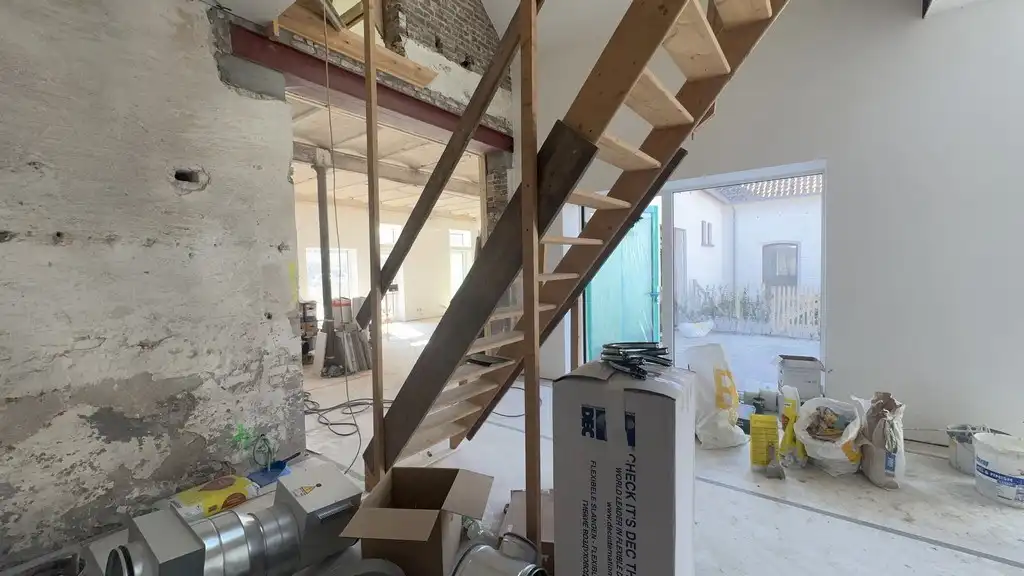 Kantoor te huur in prachtig gerenoveerde vierkantshoeve te Zwijnaarde foto 4