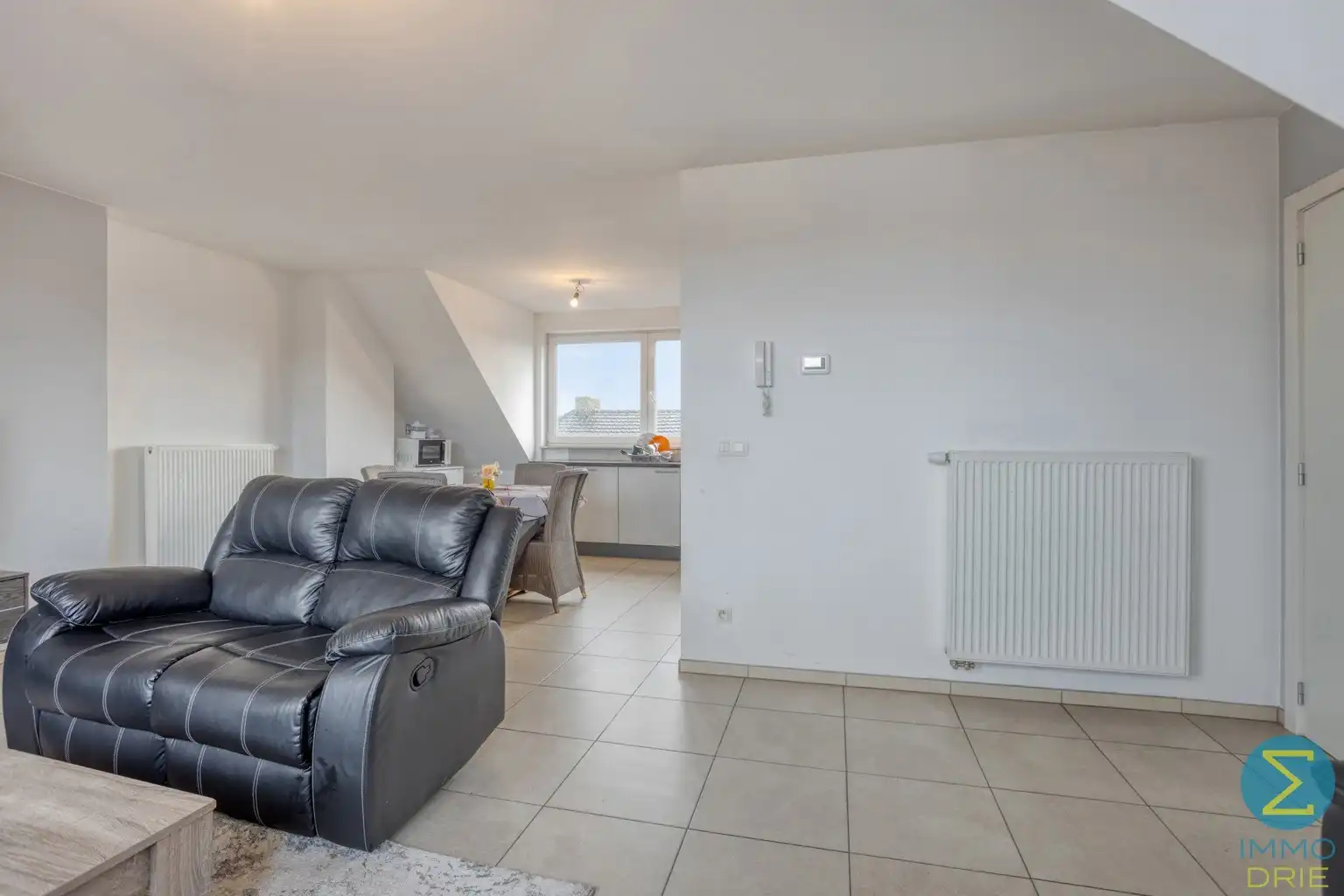 Dakappartement met 1 slpk, groot terras en autostaanplaats foto 5