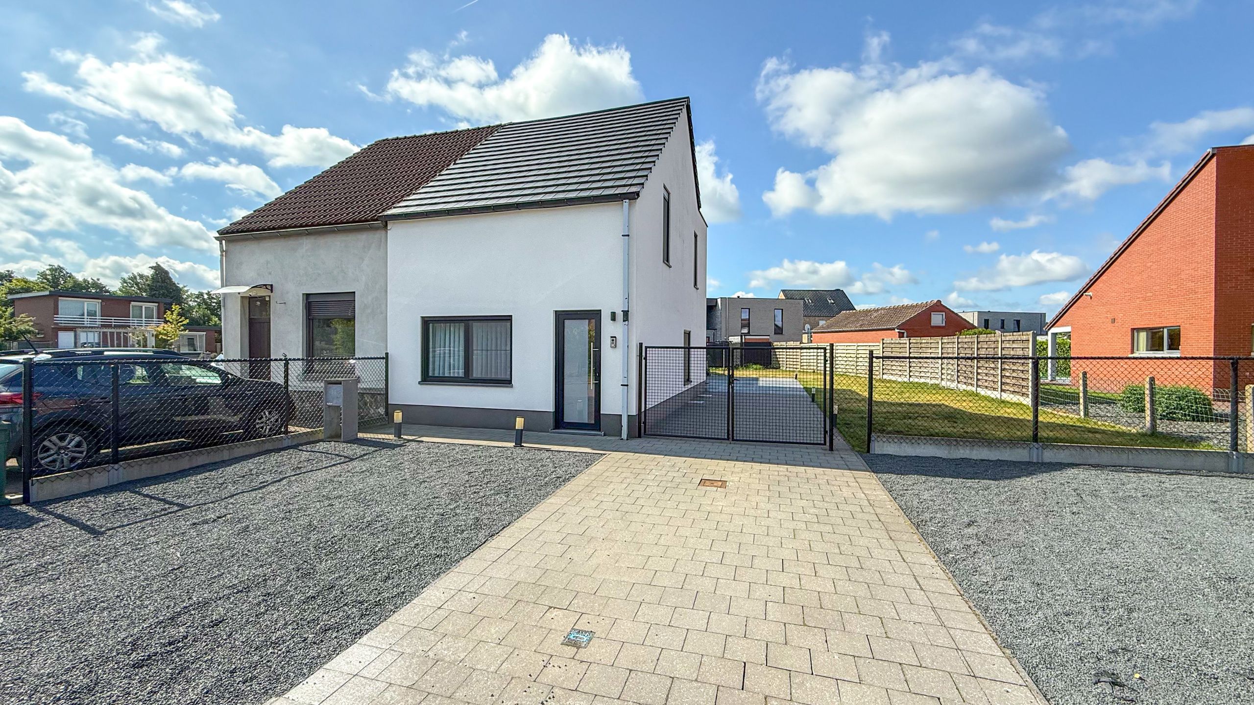 Instapklare, volledig vernieuwde woning met tuin in Beringen foto 22