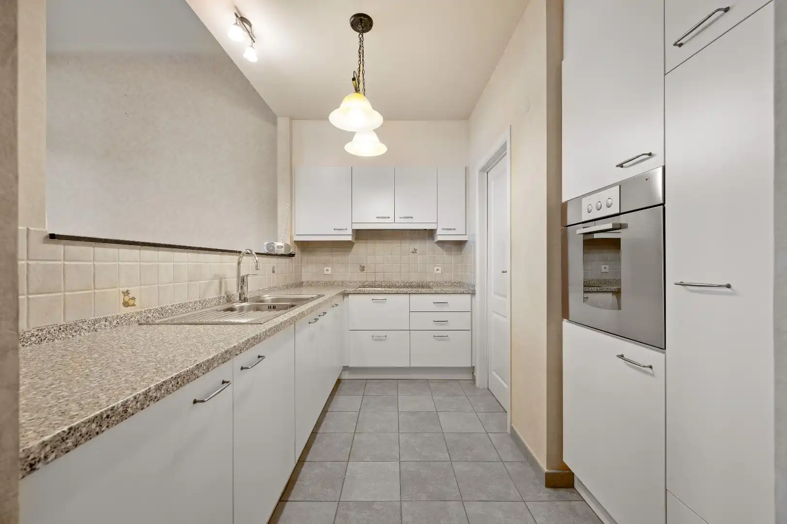 Ruim, instapklaar appartement in een modern gebouw te Tienen foto 9