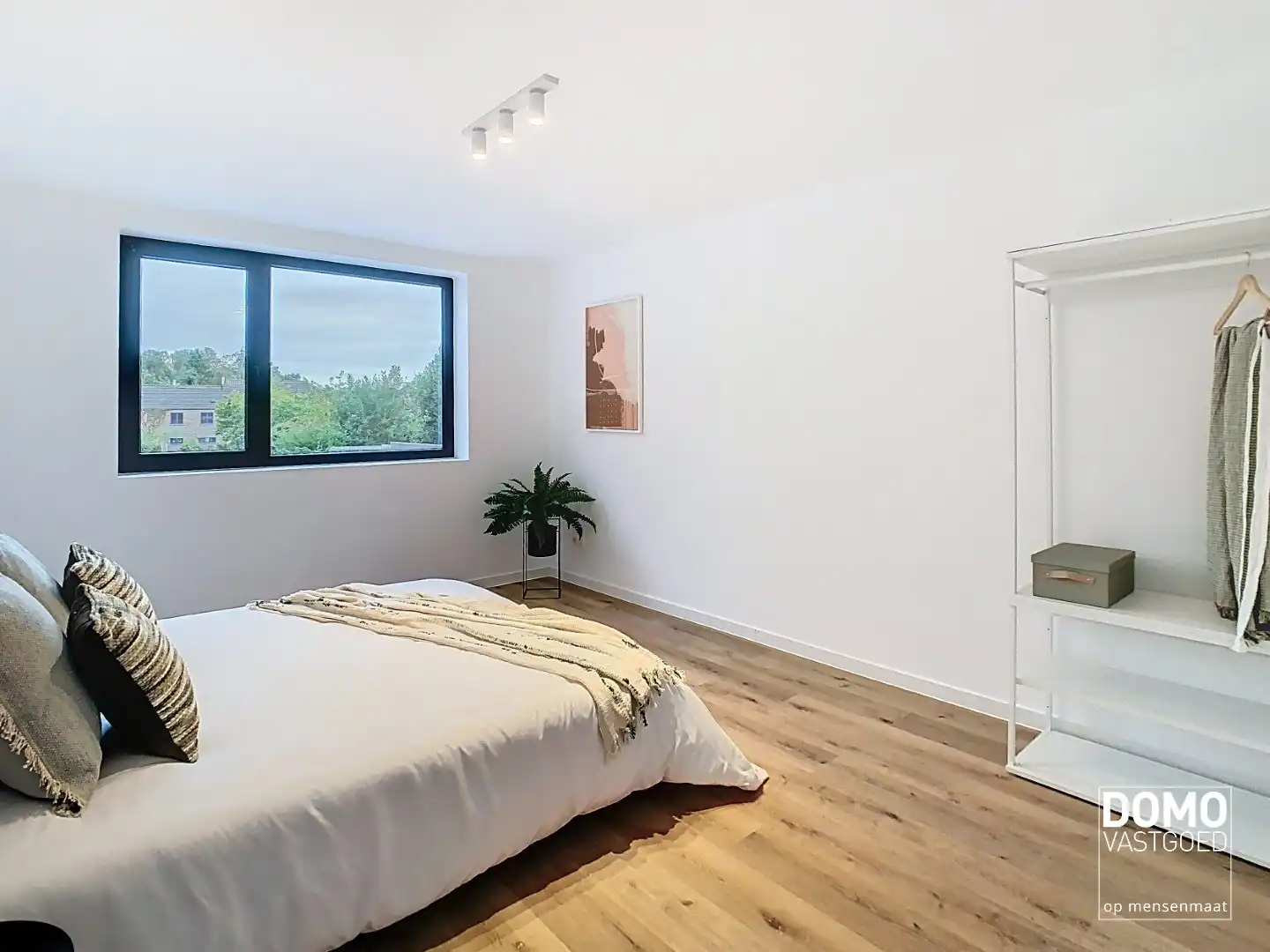 TOTAAL gerenoveerde woning in het centrum van Kermt - Verkoop onder registratierechten!!! foto 17