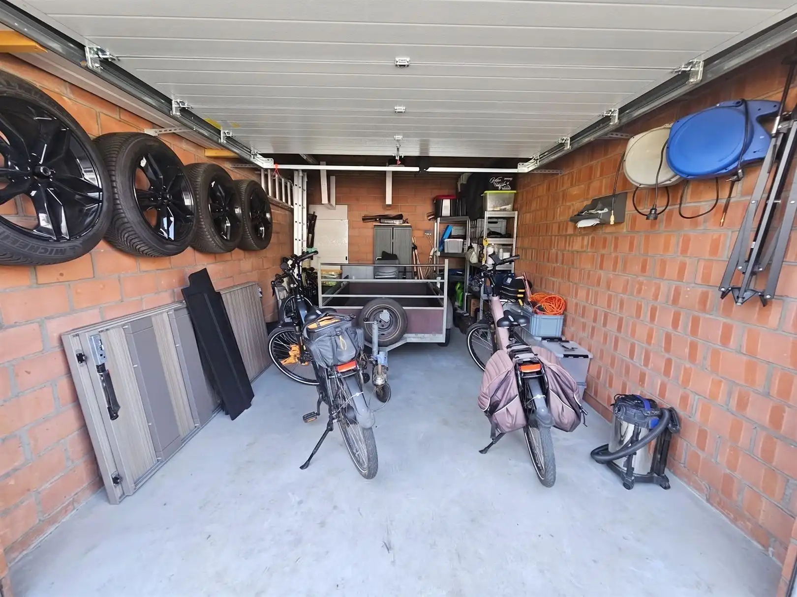 Ruim duplexappartement met garage foto 20