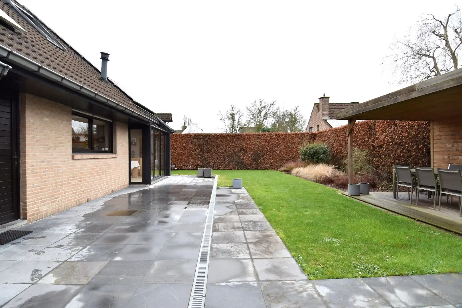 Alleenstaande woning met 4 slaapkamers en zonnige tuin te koop in residentiële buurt te Wevelgem foto 18