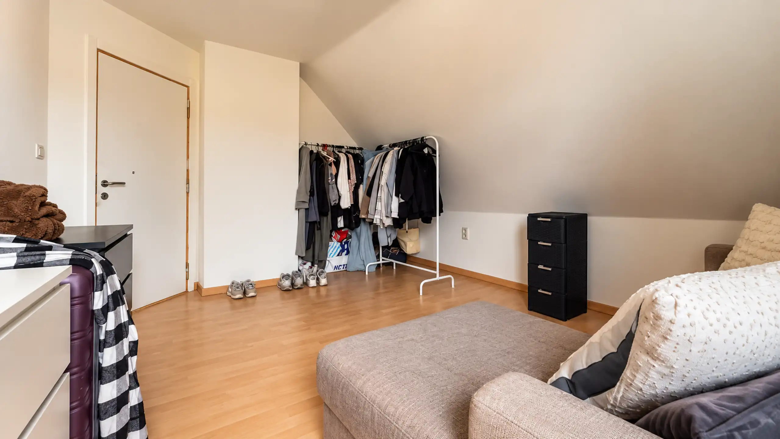 Open bebouwing met ruime kelder + garage nabij Schulensmeer! foto 31